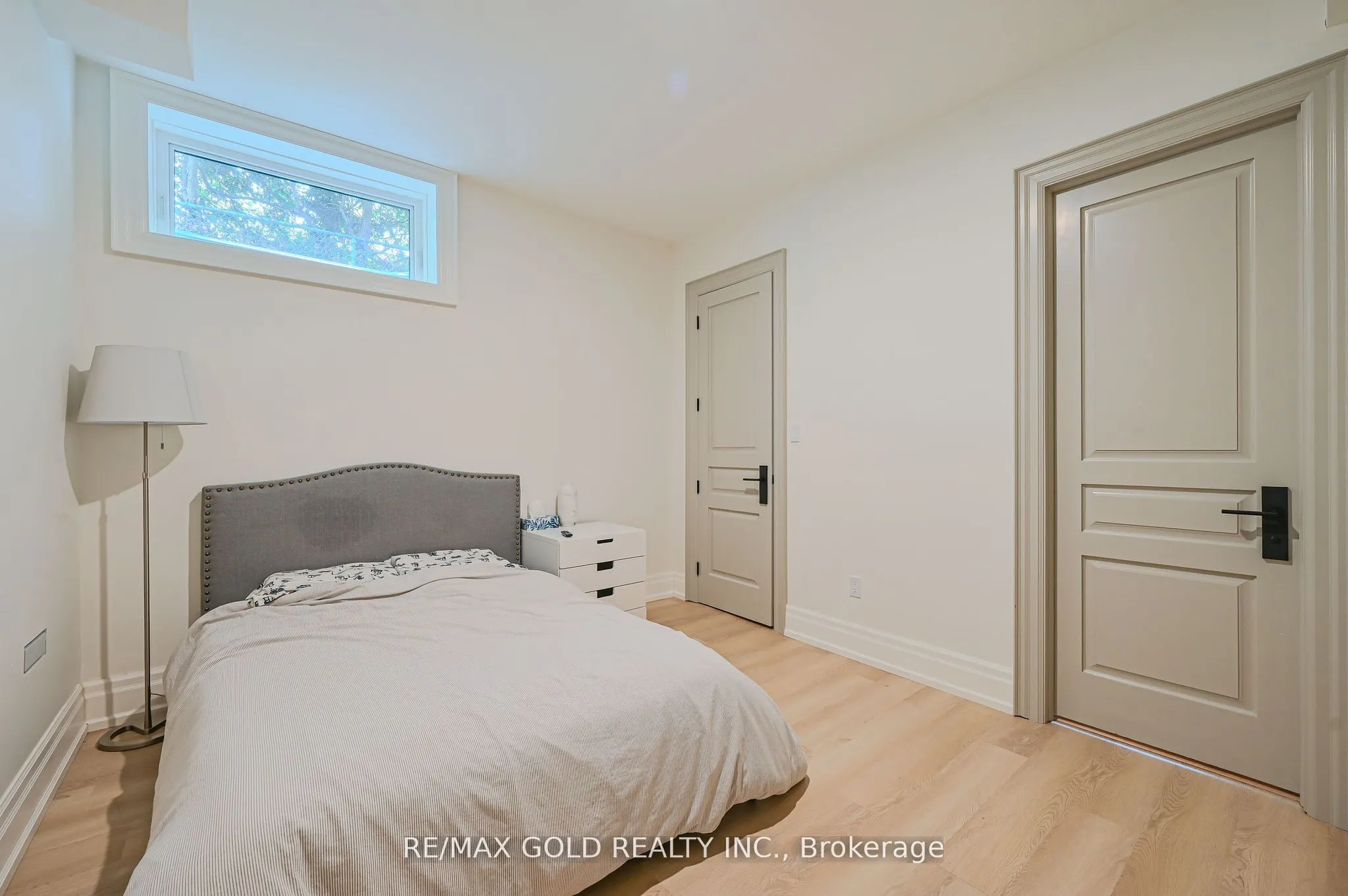 48 Sylvadene Parkway