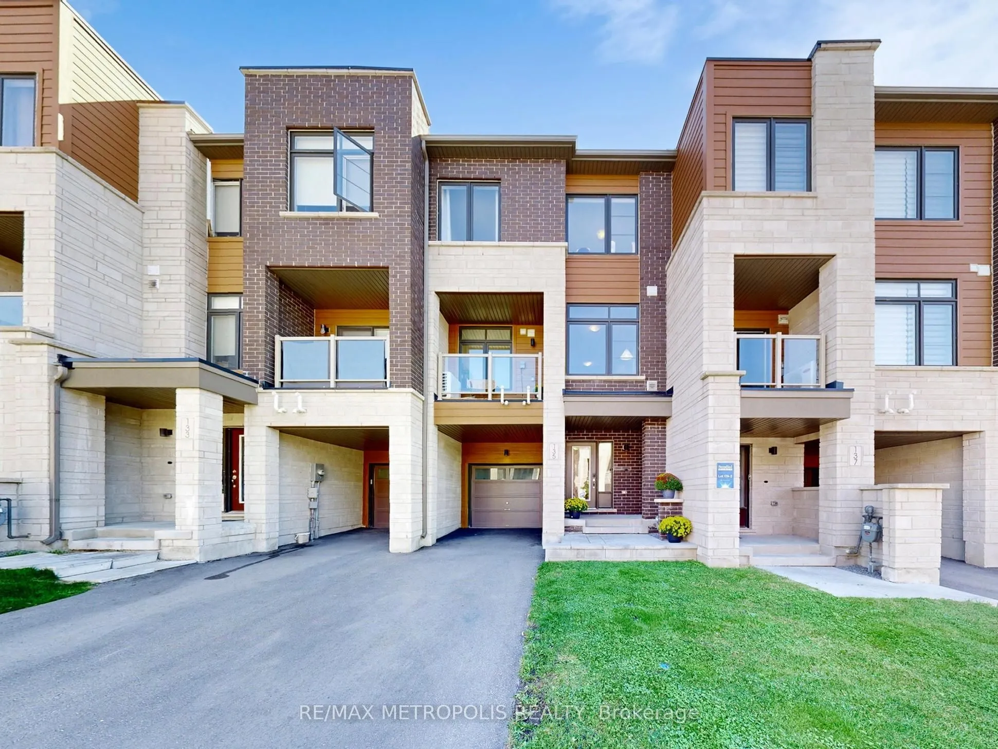 135 Bravo Lane