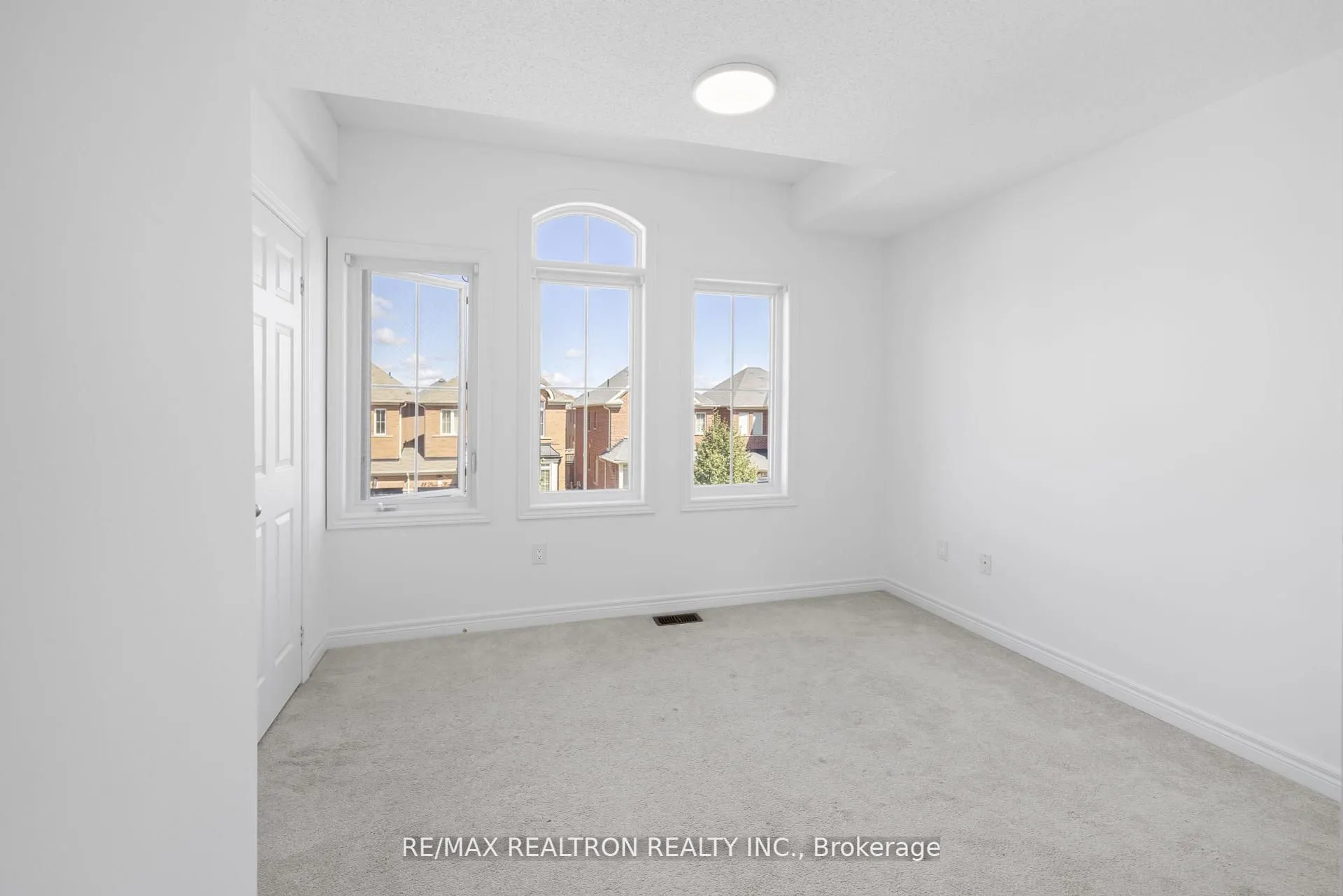 23 Pavlova Crescent
