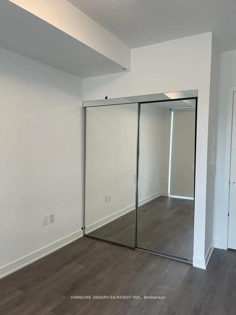 95 Oneida Crescent, #101