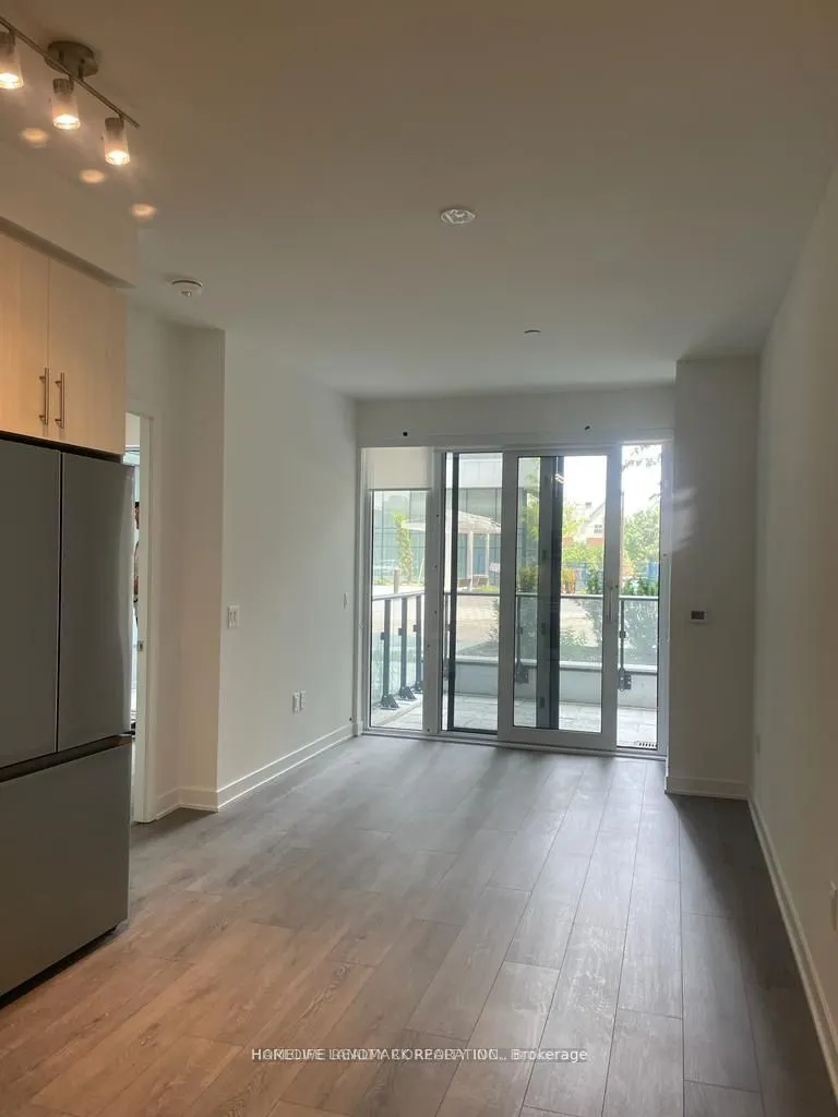 95 Oneida Crescent, #101