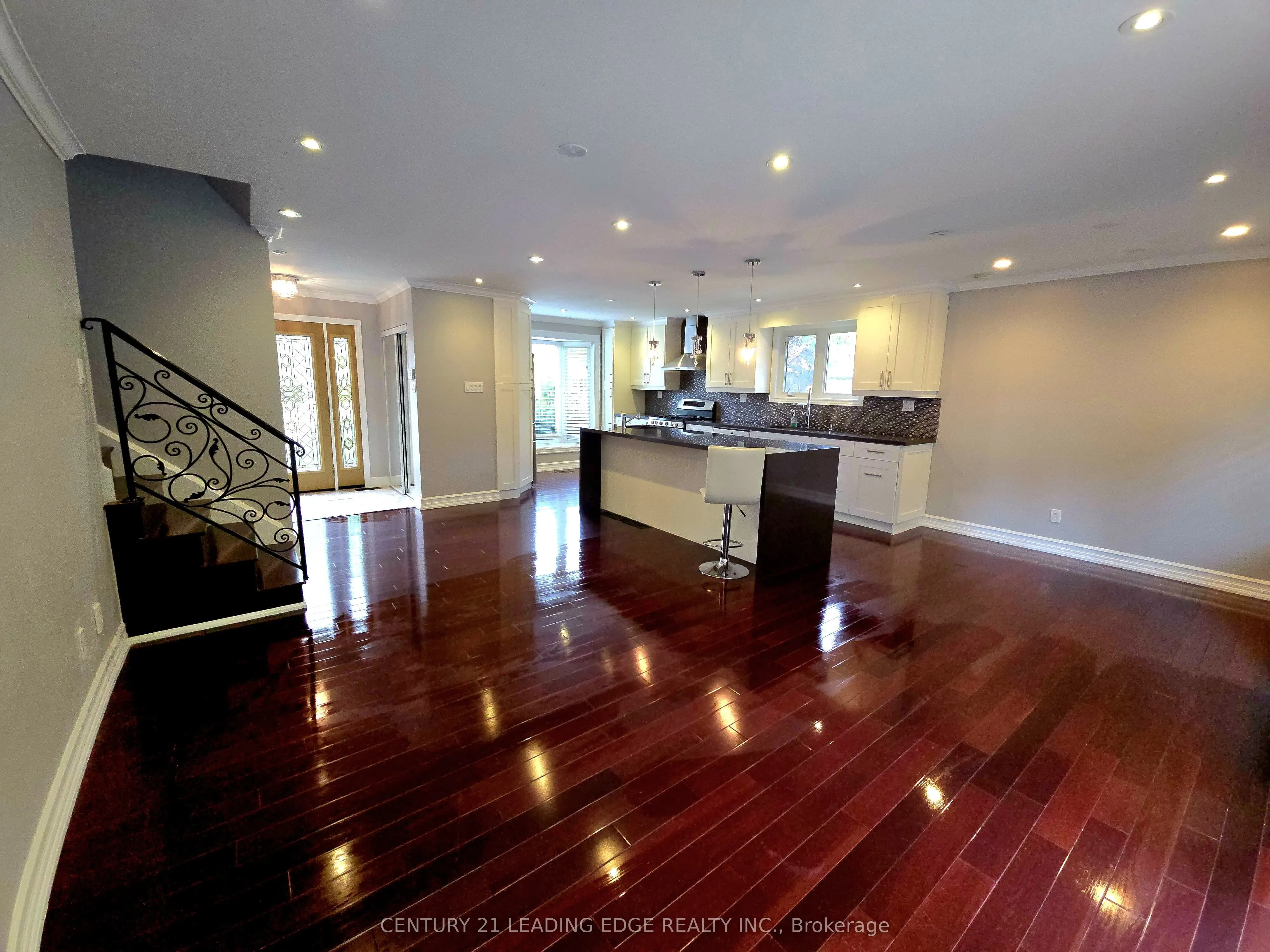 94 Fred Varley Drive