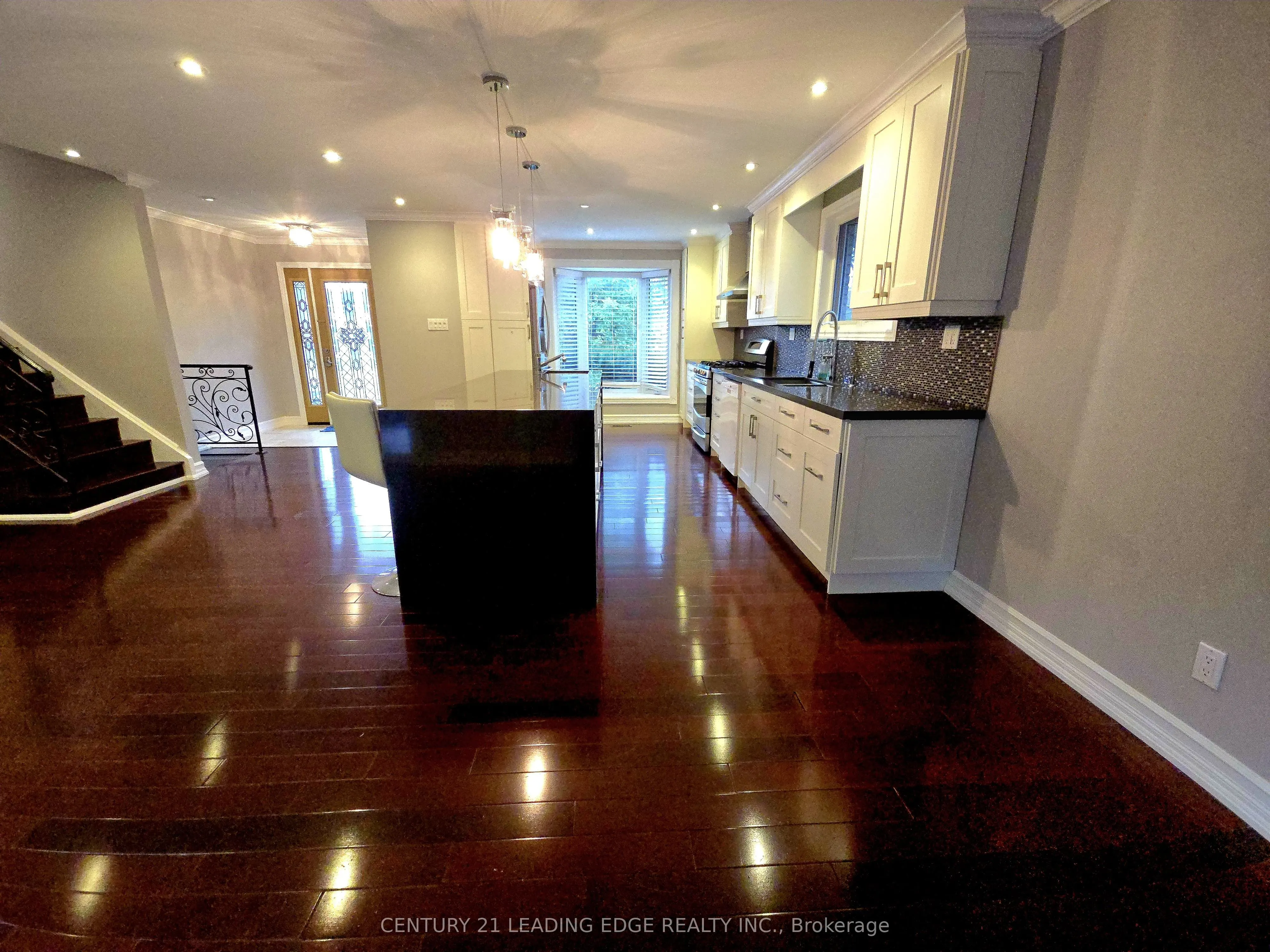 94 Fred Varley Drive