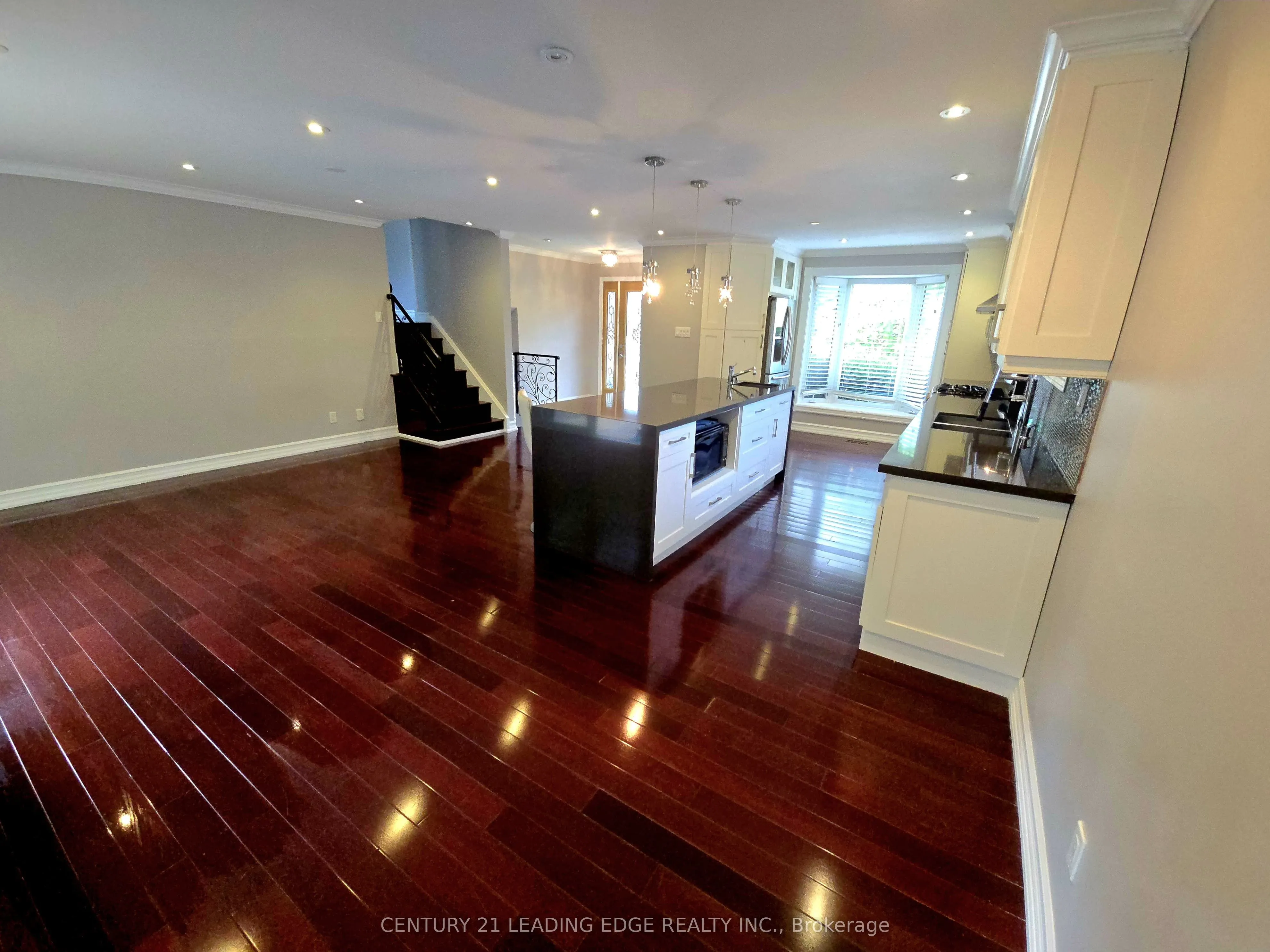 94 Fred Varley Drive