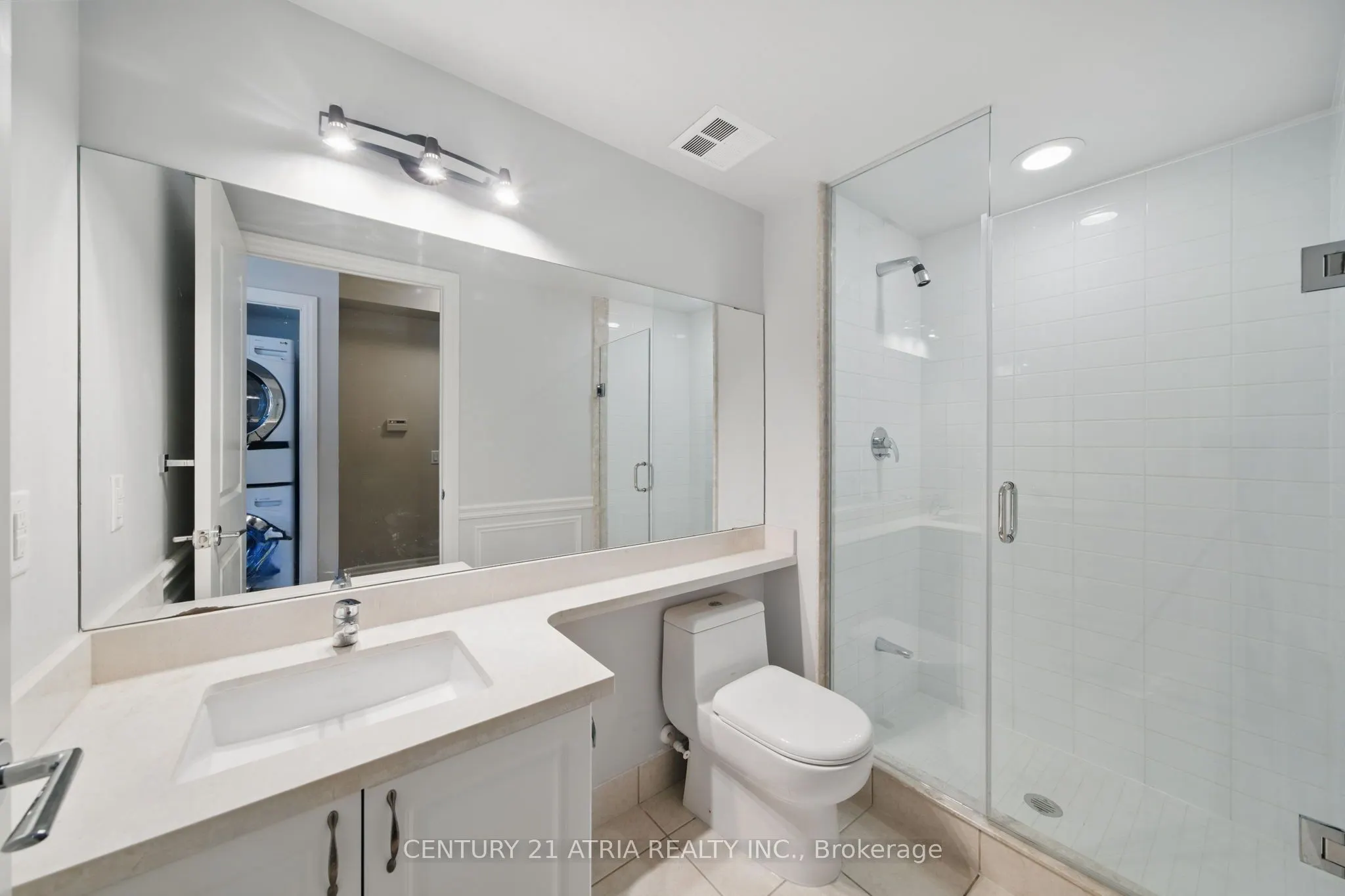 111 Upper duke Crescent, #502