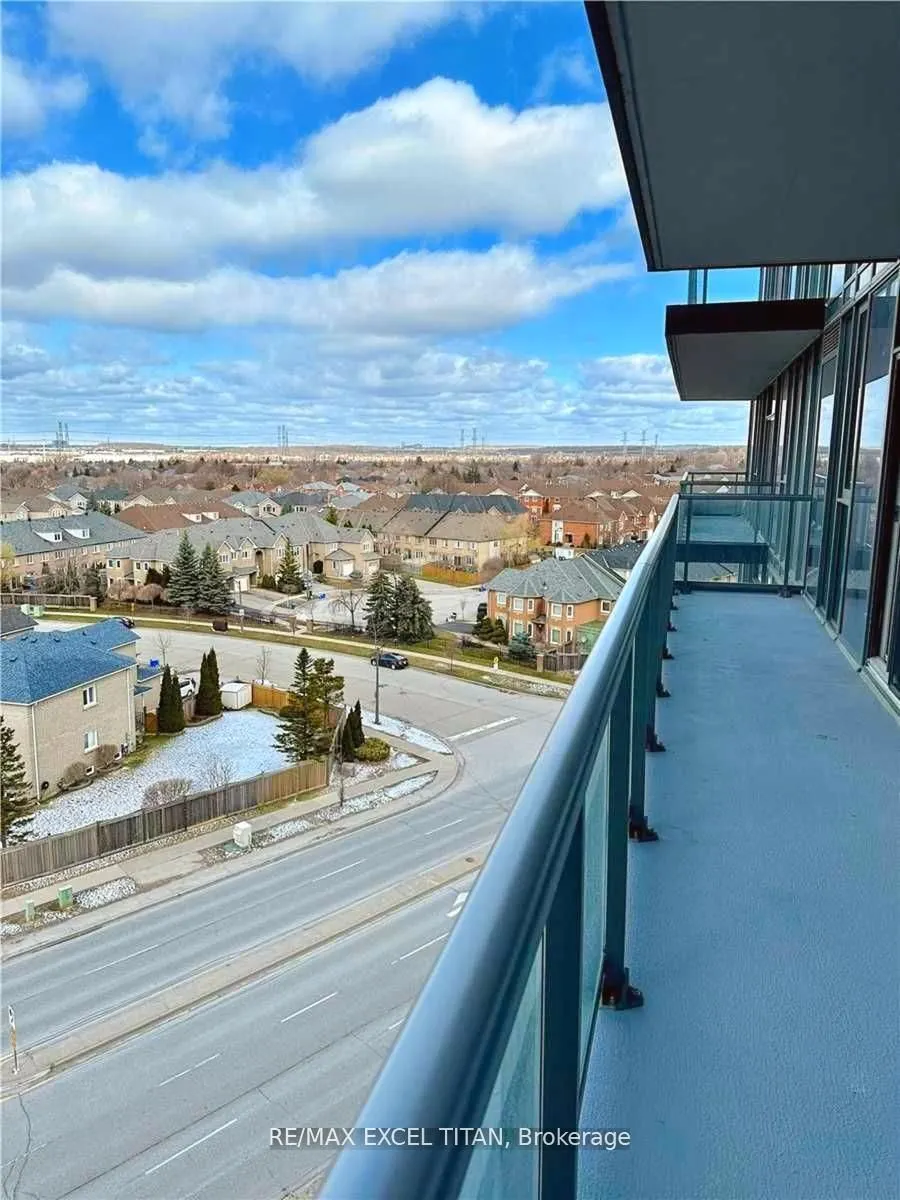 10 Gatineau Drive, #712