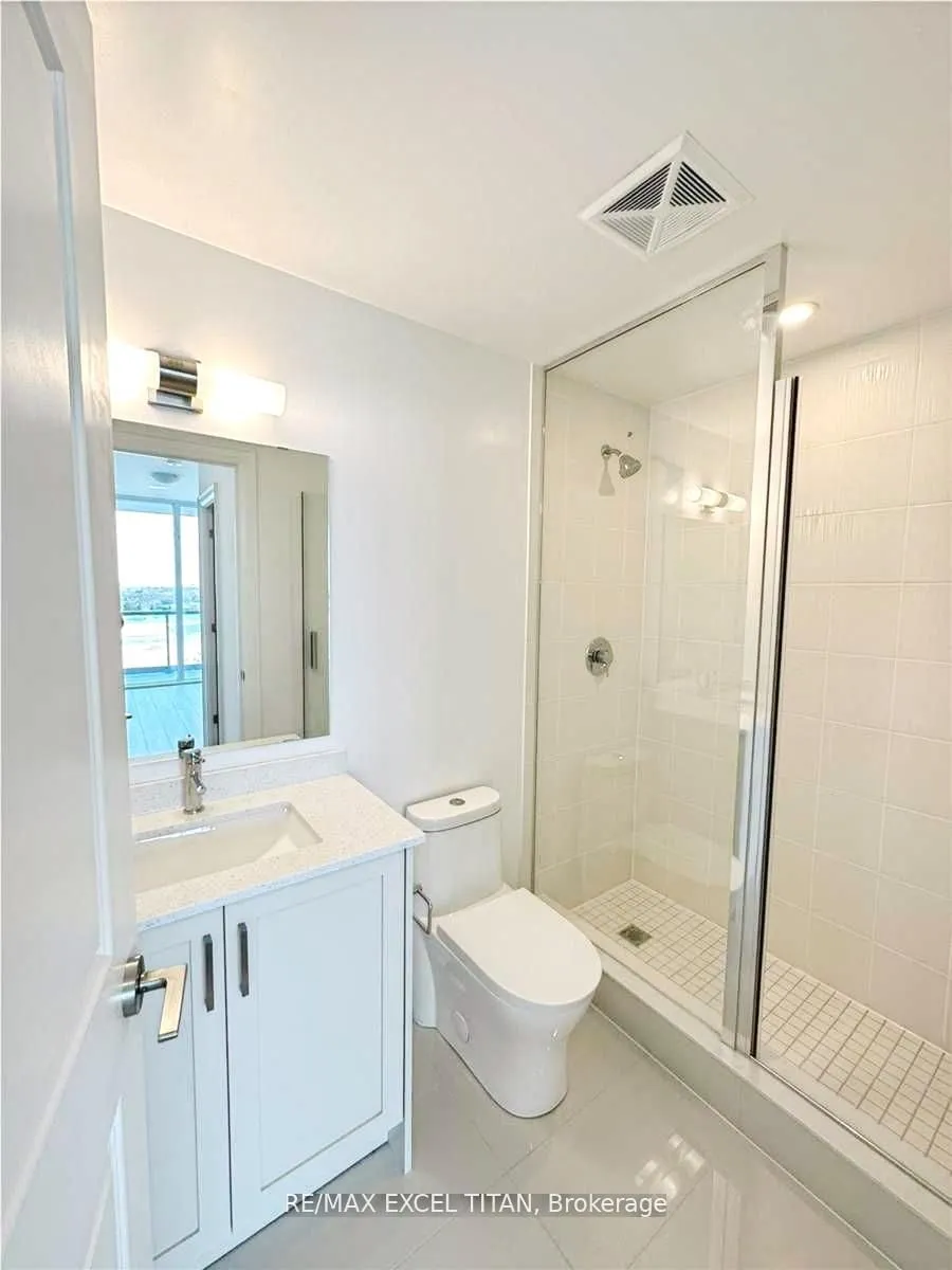 10 Gatineau Drive, #712