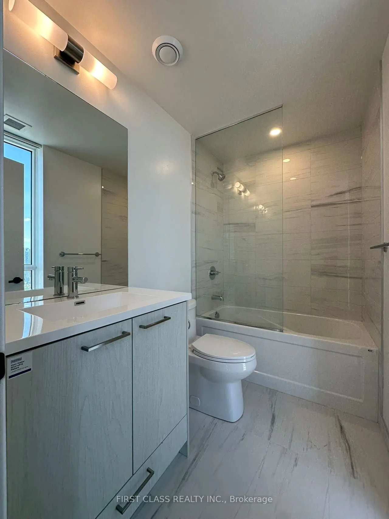 28 Interchange Way, #3310