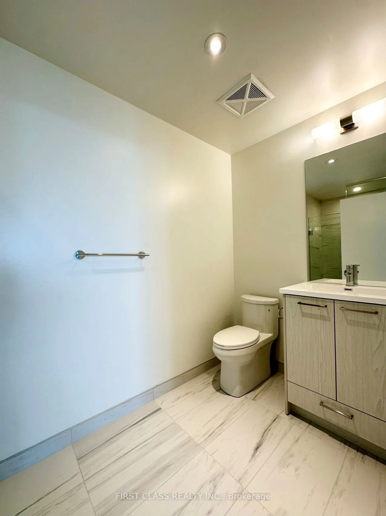 28 Interchange Way, #3310