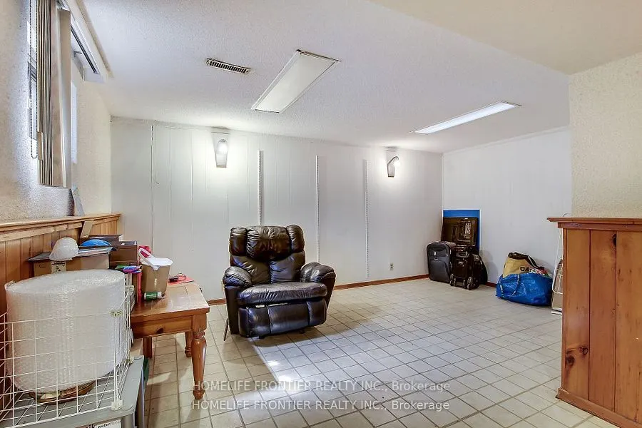 5 Penwick Crescent