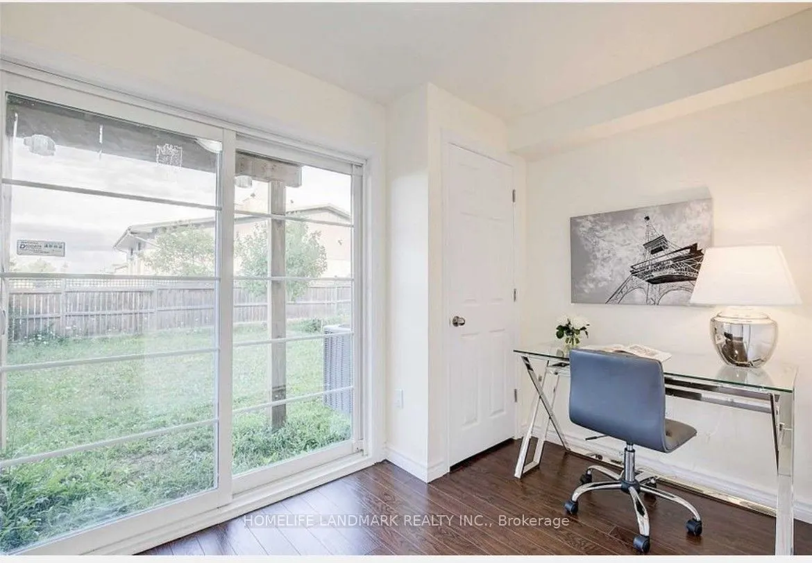19 Beehive Lane E