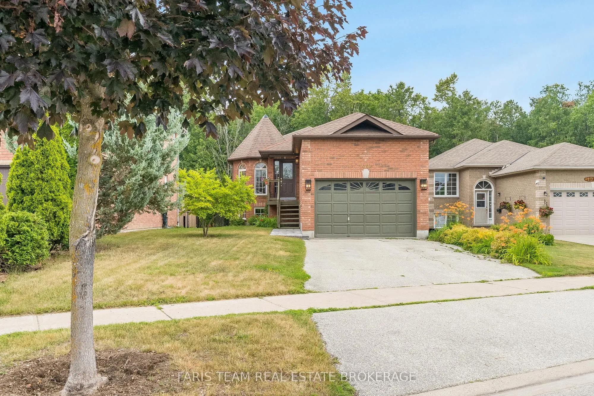 1006 Leslie Drive
