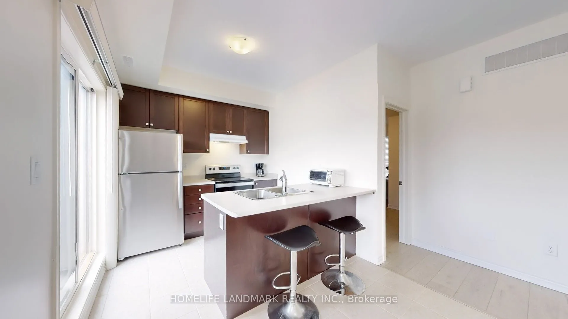 9452 Bayview Avenue, #Coach