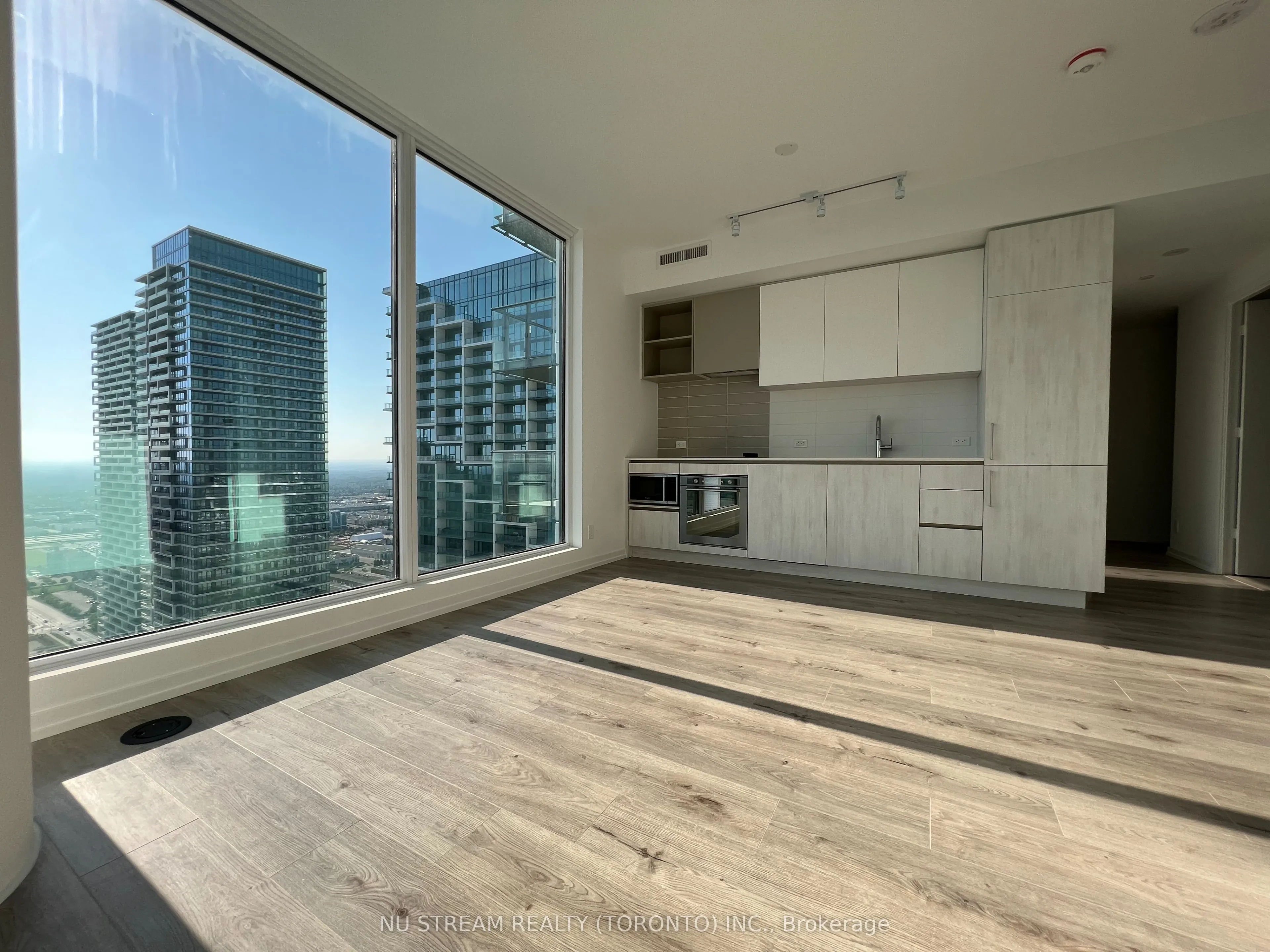 7890 Jane Street, #4502
