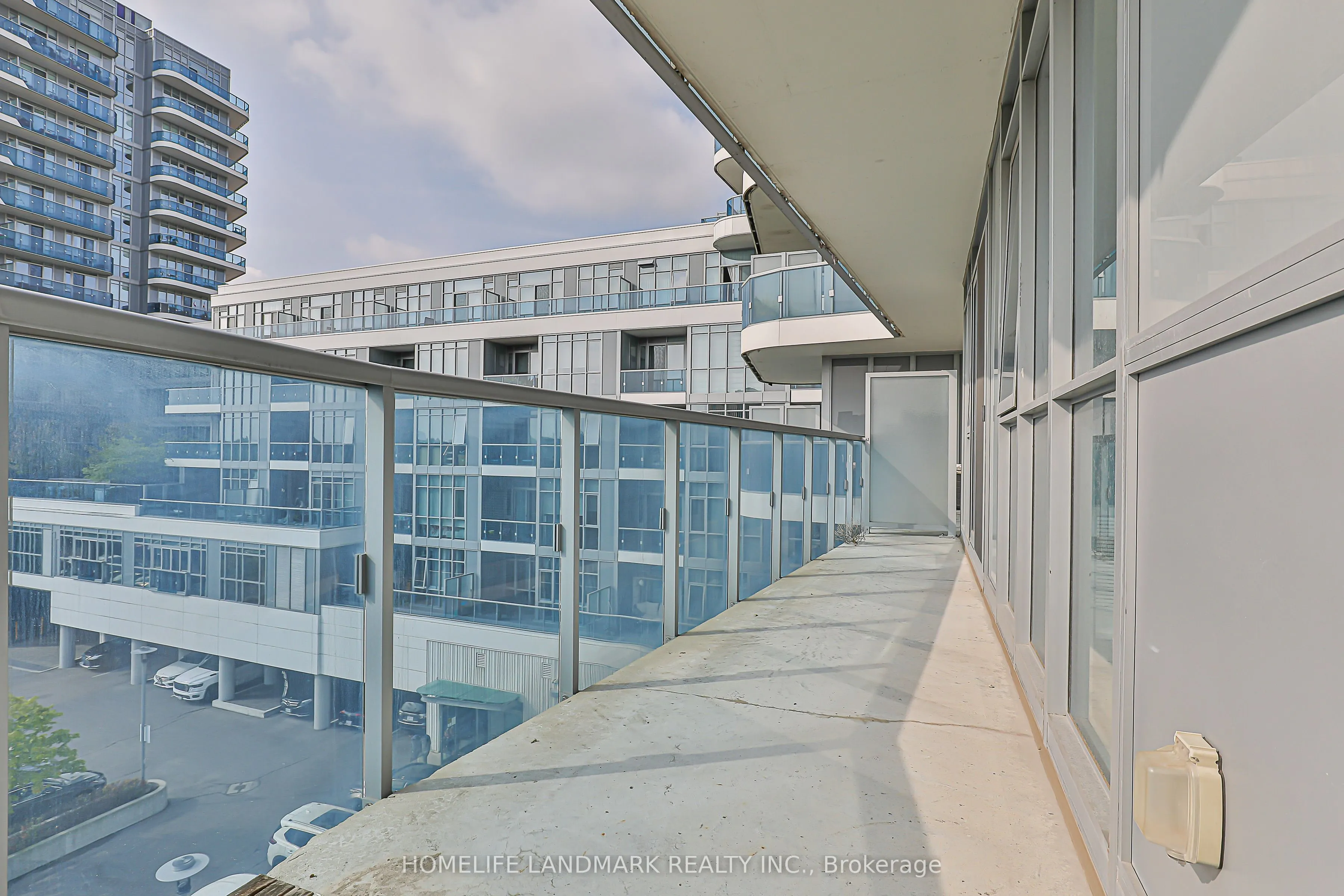 9471 Yonge Street, #503