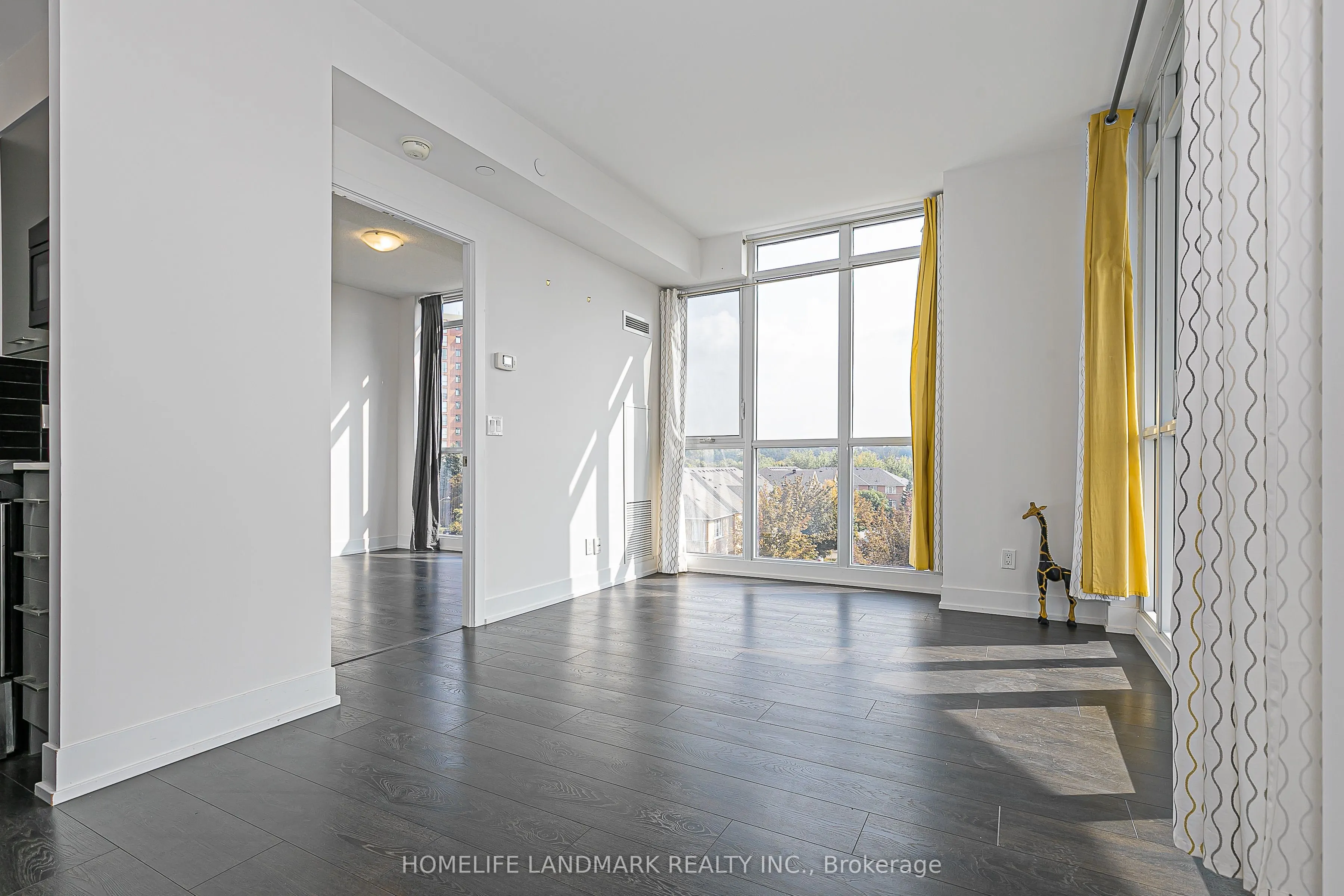 9471 Yonge Street, #503