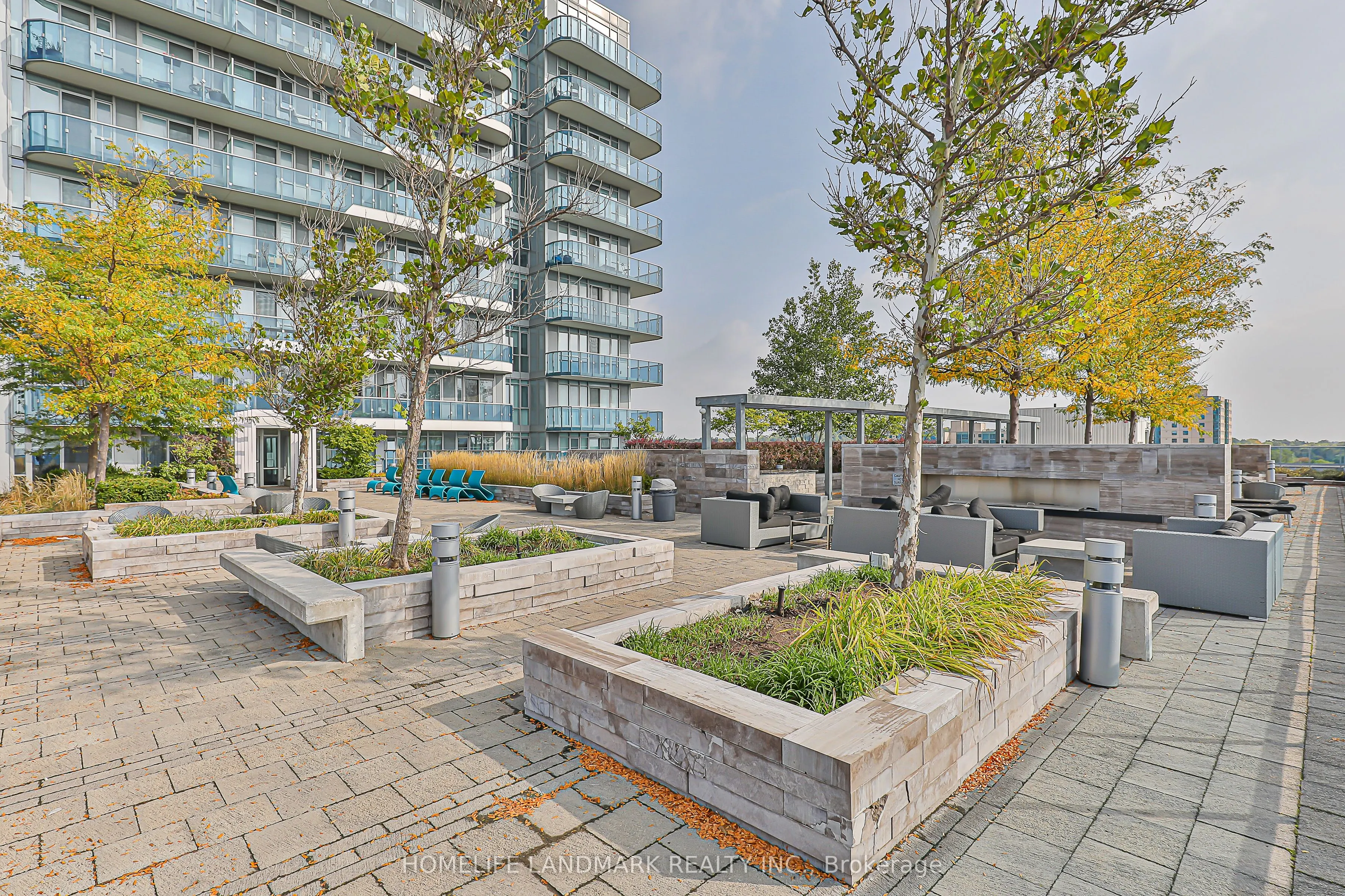 9471 Yonge Street, #503