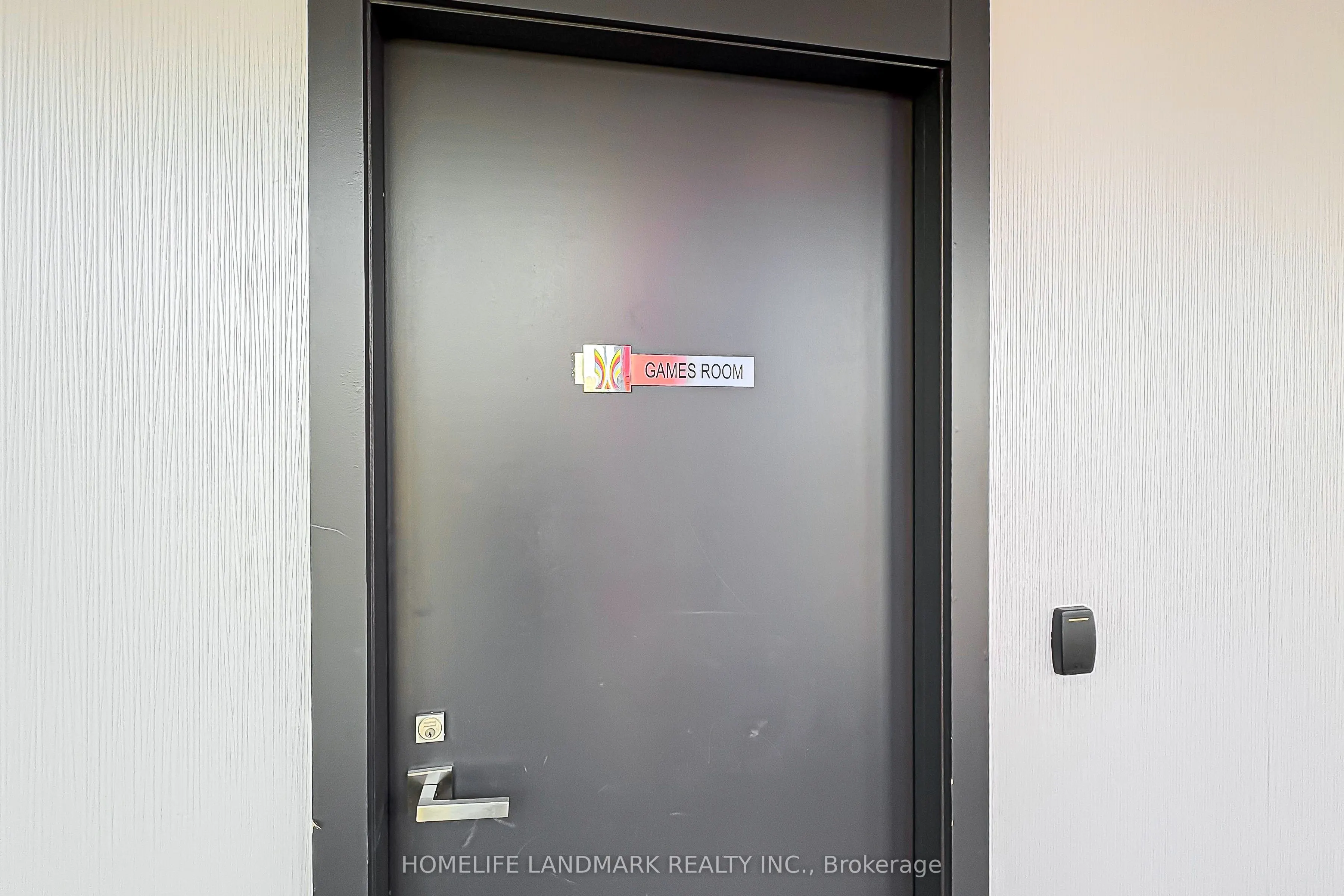 9471 Yonge Street, #503