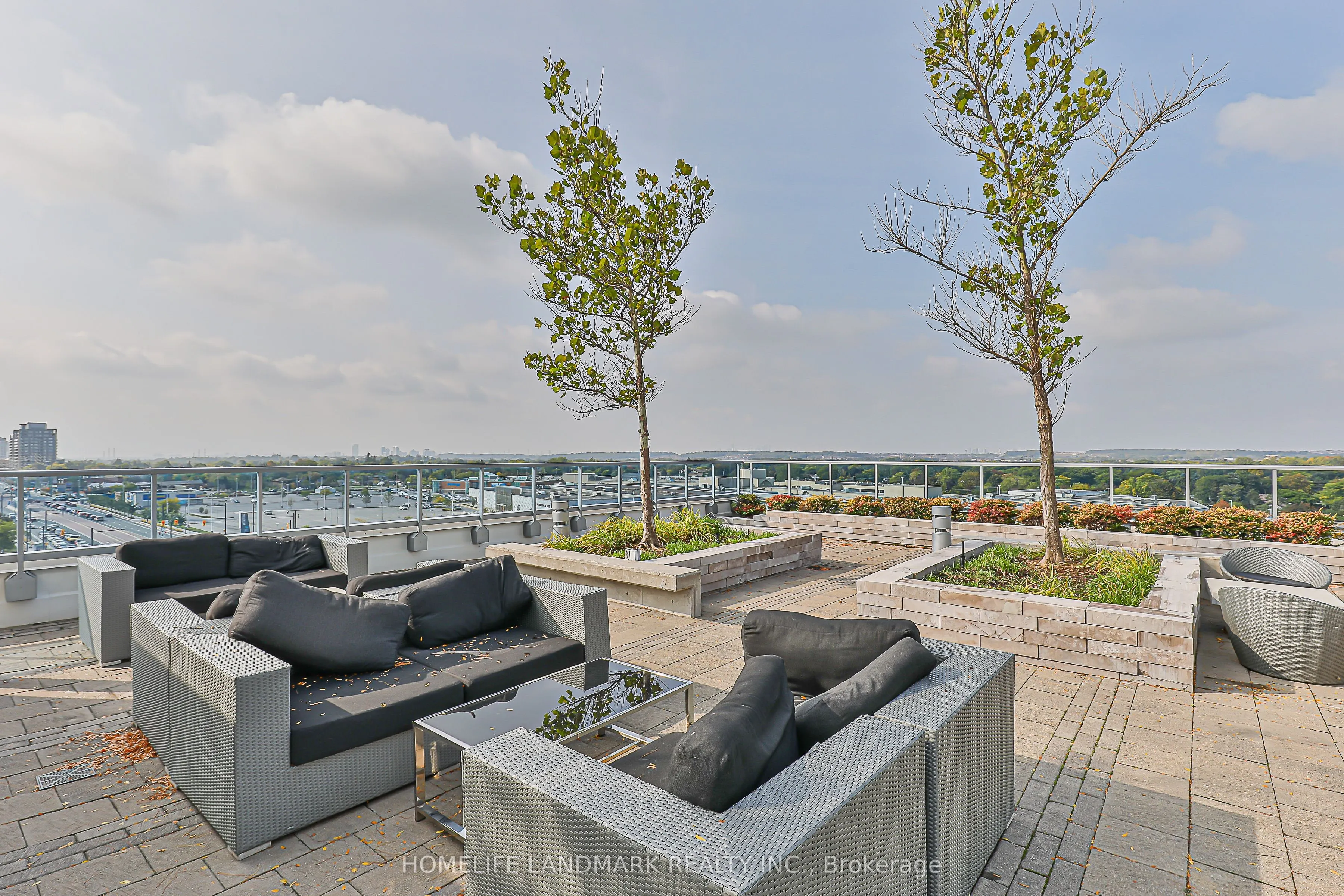 9471 Yonge Street, #503