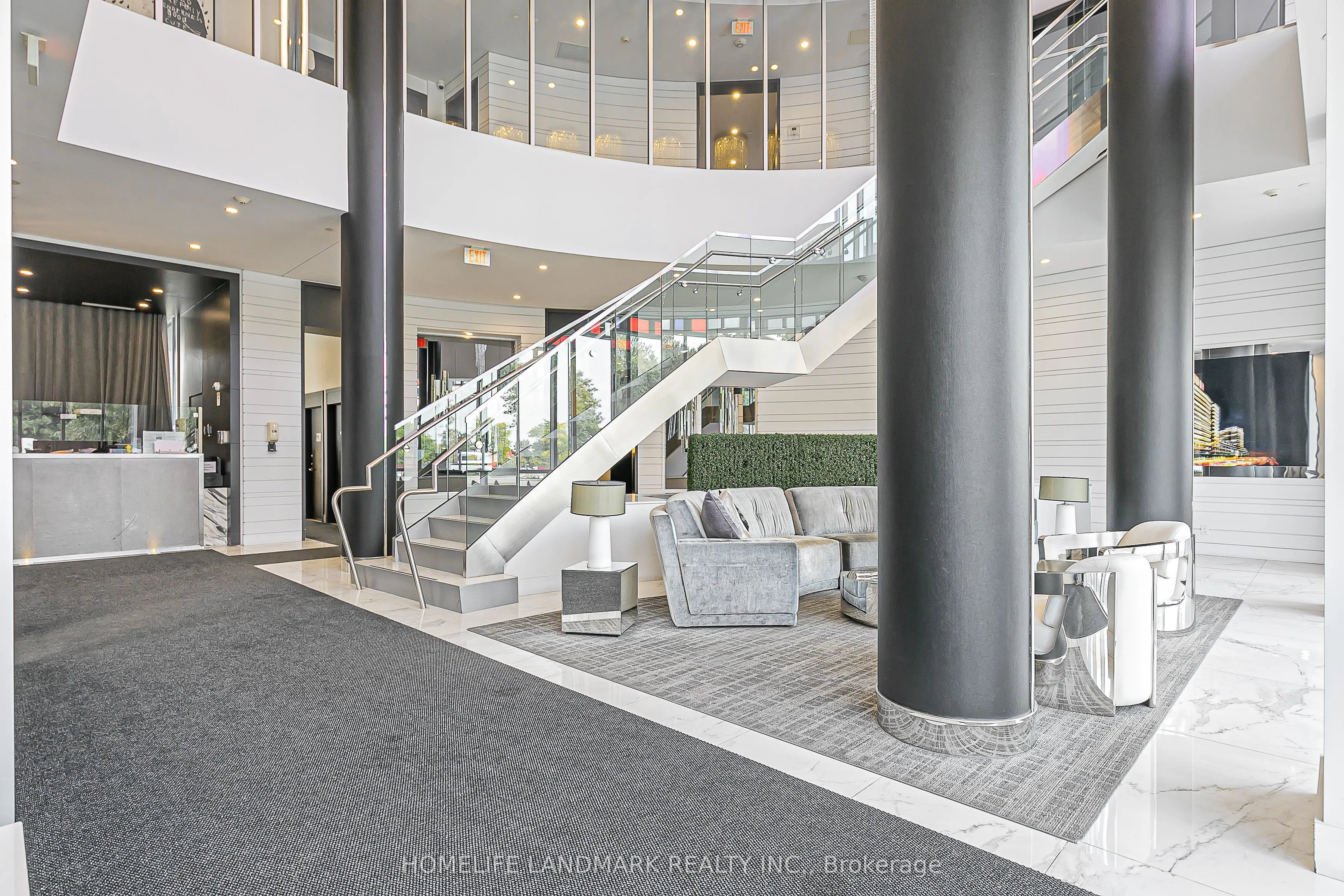 9471 Yonge Street, #503