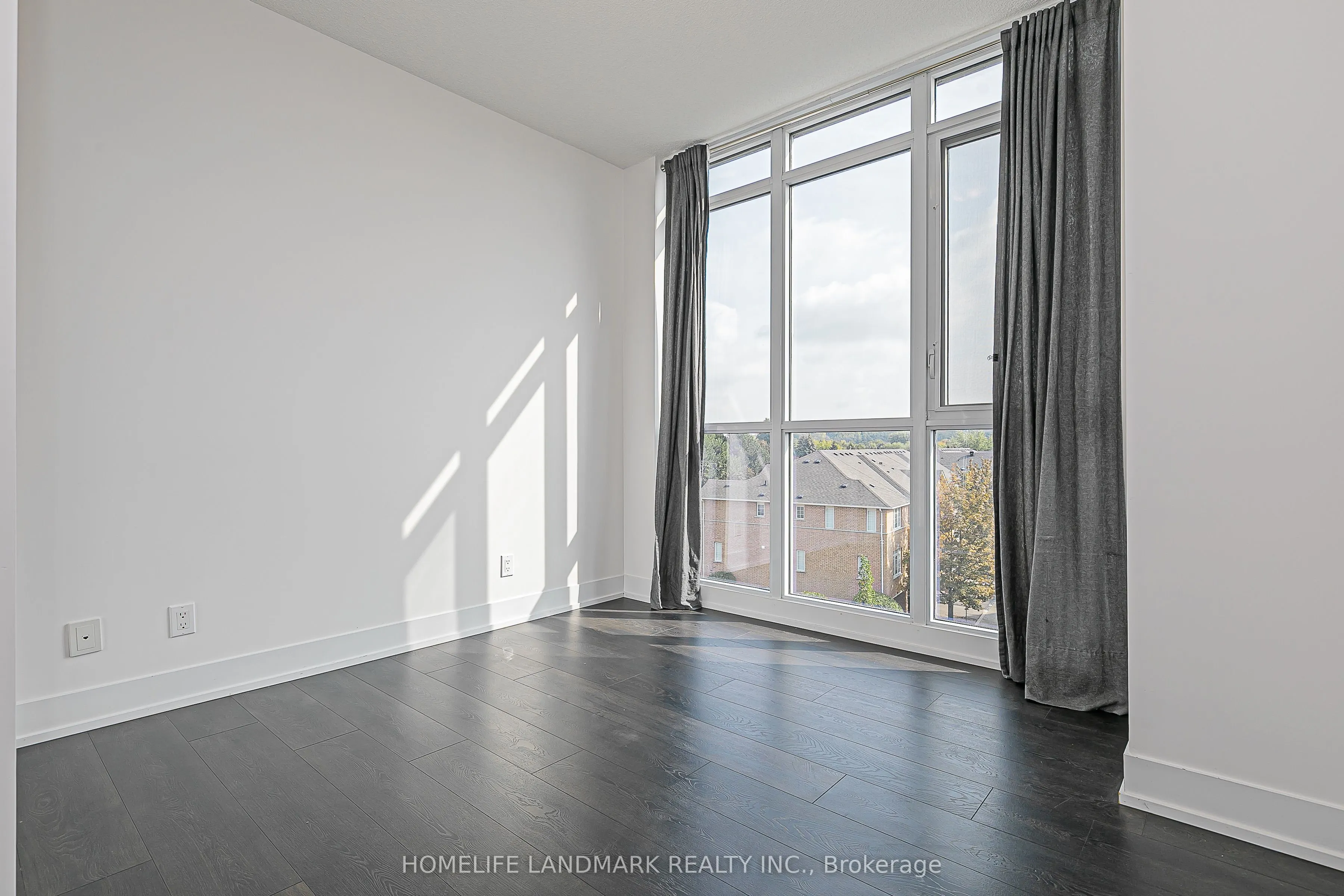 9471 Yonge Street, #503