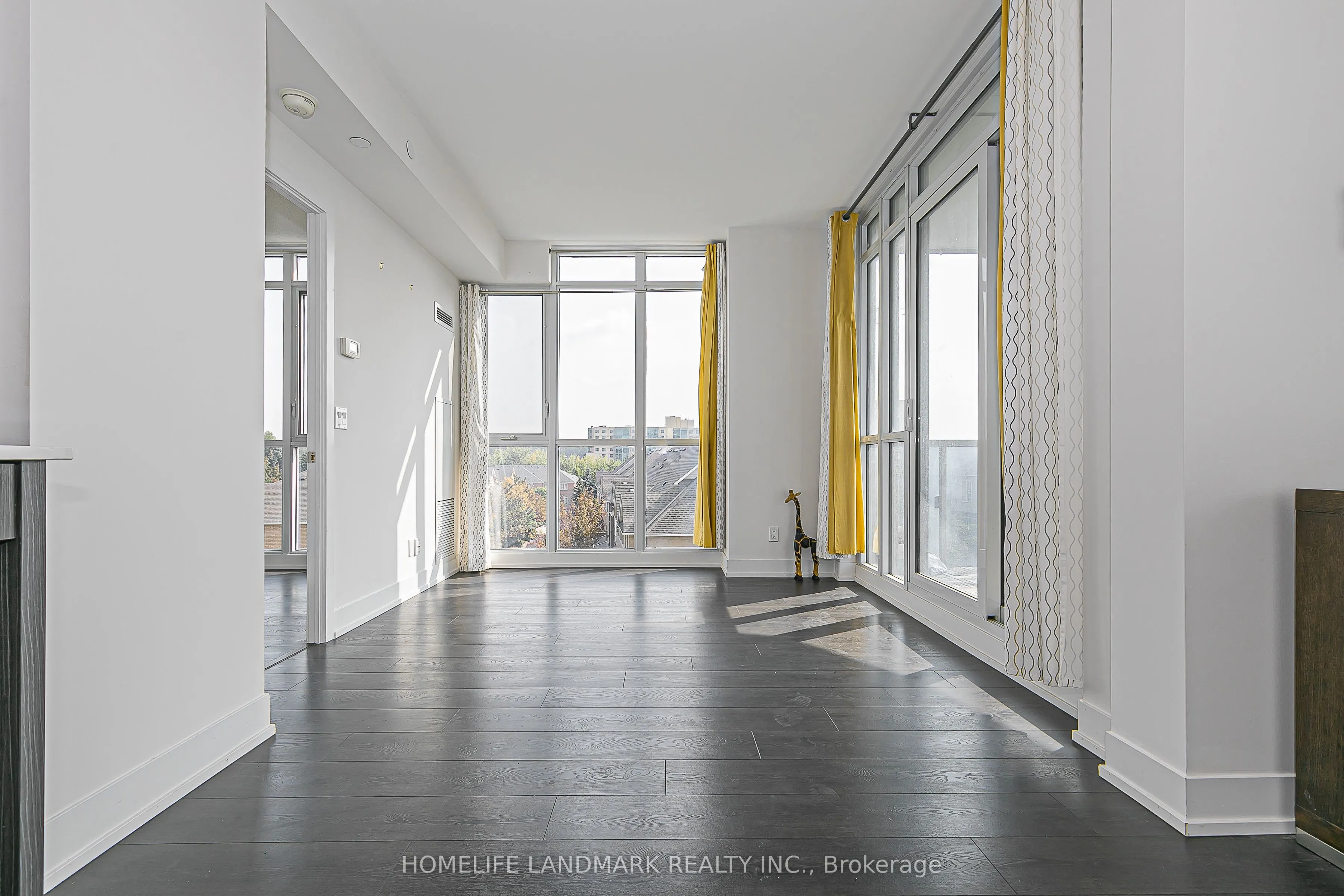 9471 Yonge Street, #503