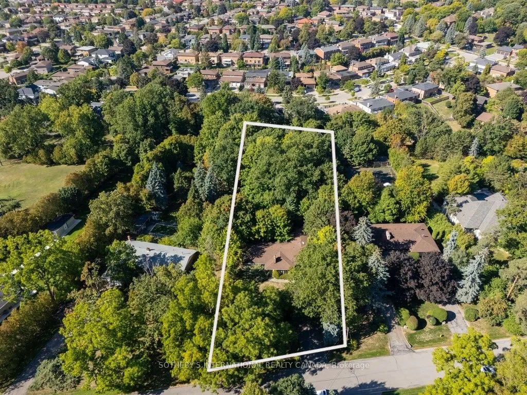 146 Sylvadene Parkway W