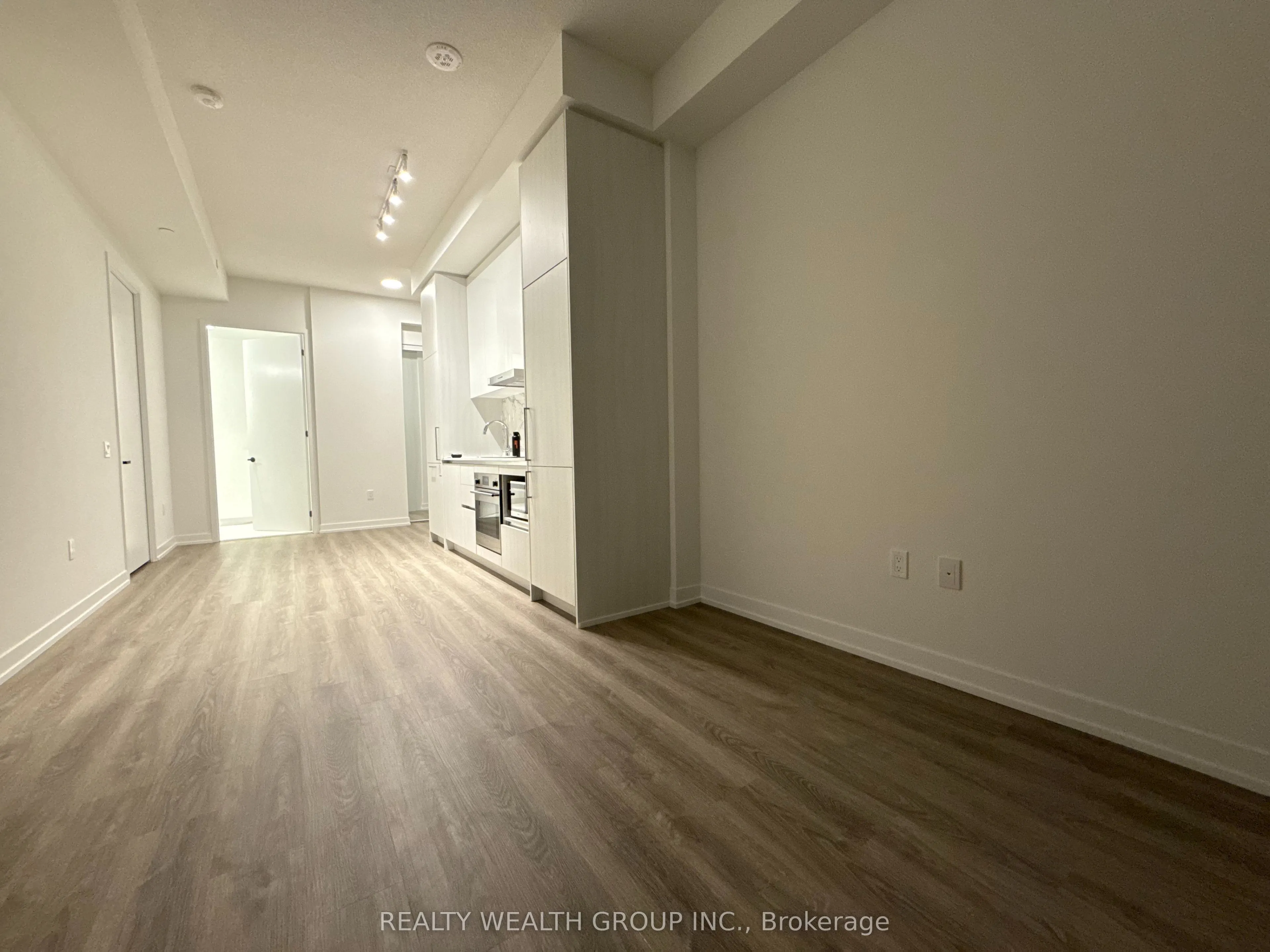 195 Commerce Street, #5306