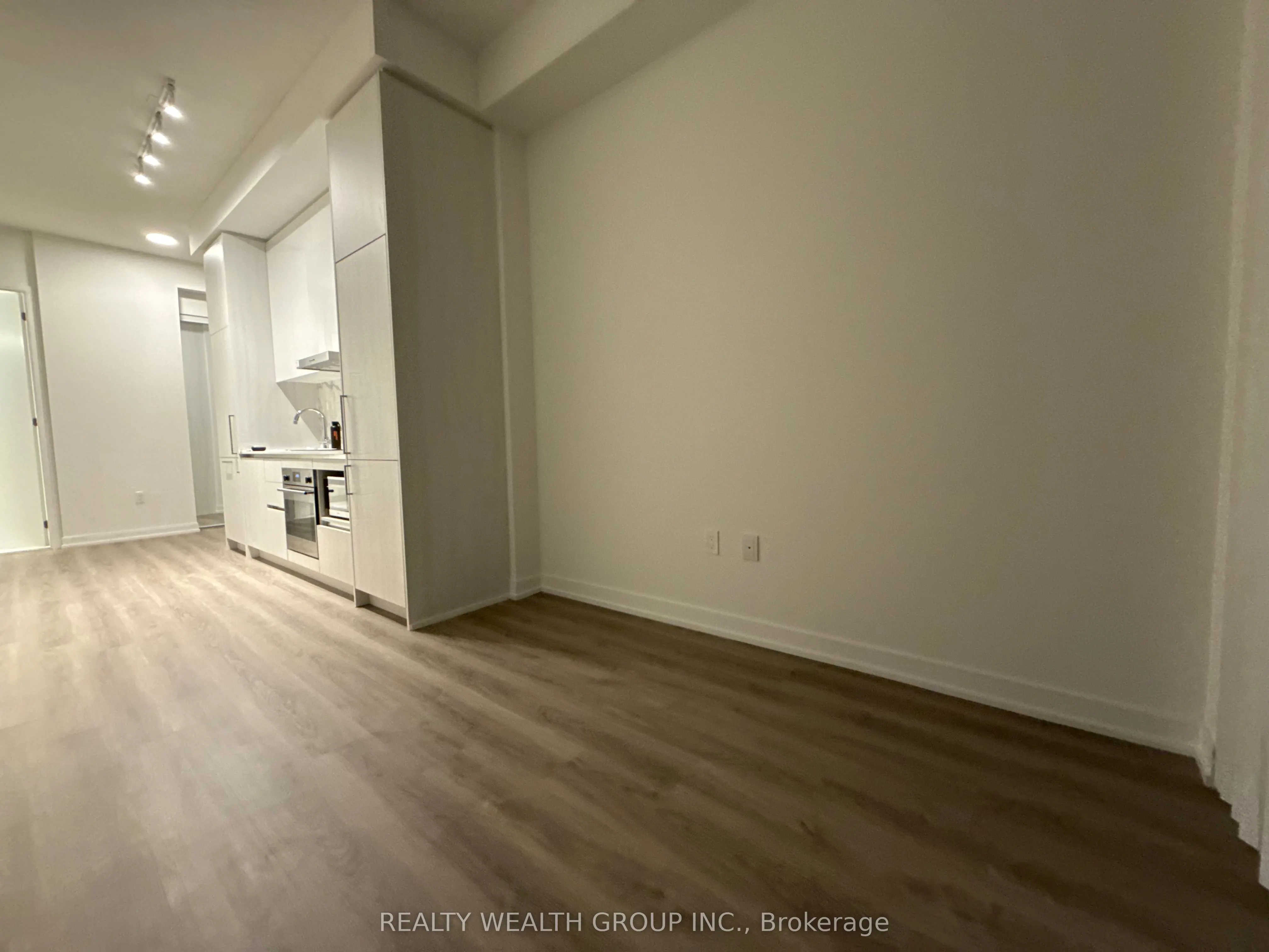 195 Commerce Street, #5306