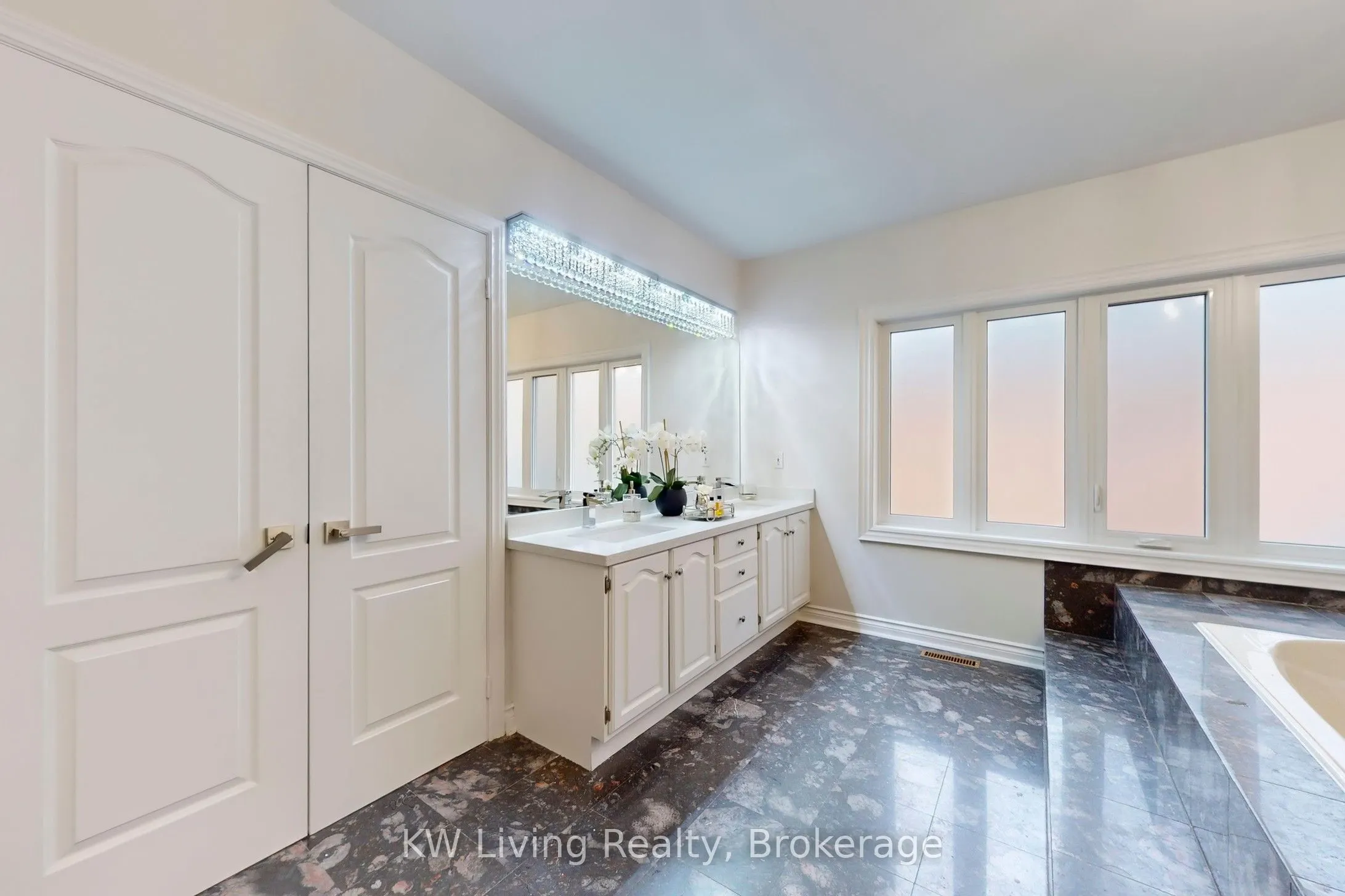 34 Glenarden Crescent