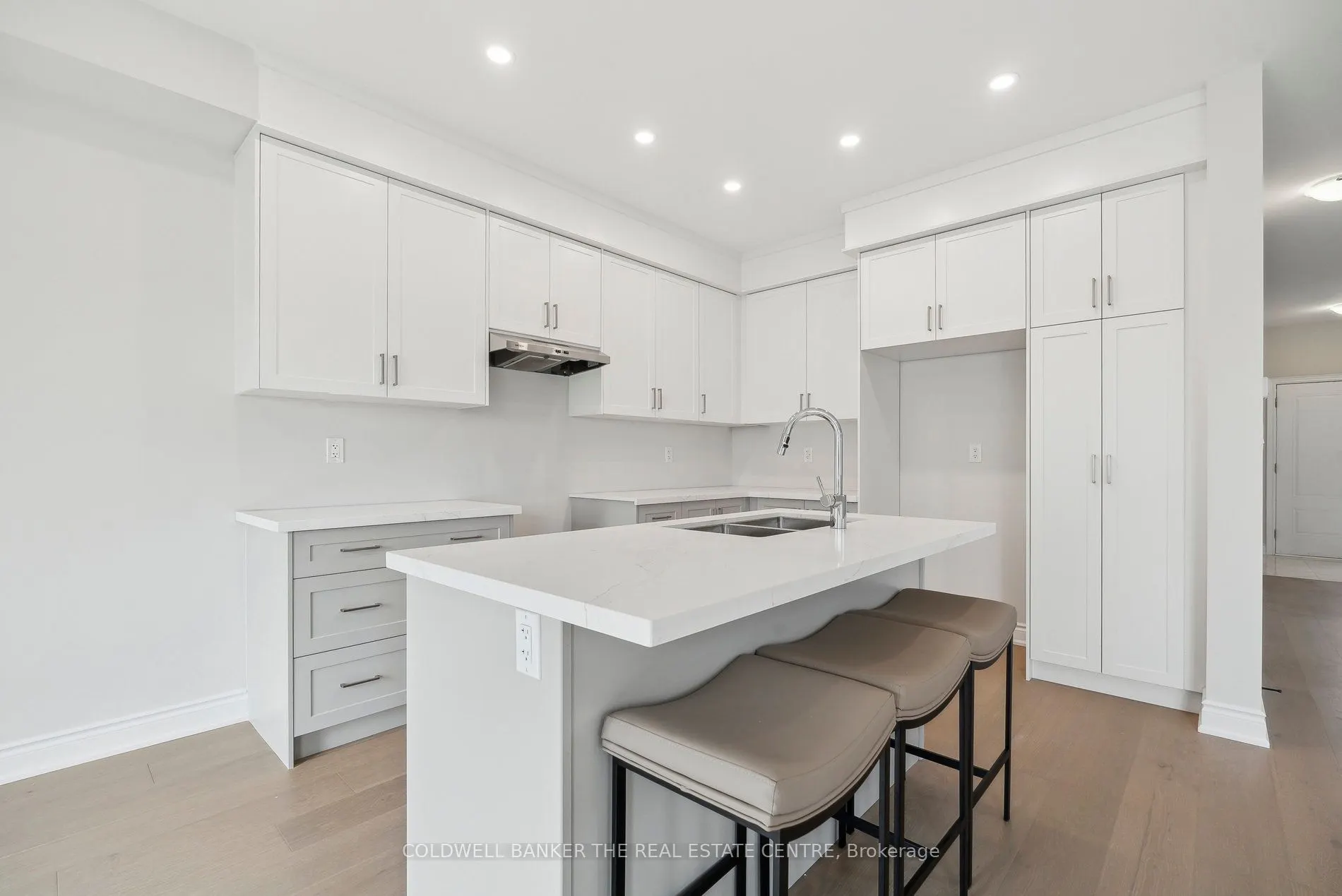 11 Hildred Cushing Way