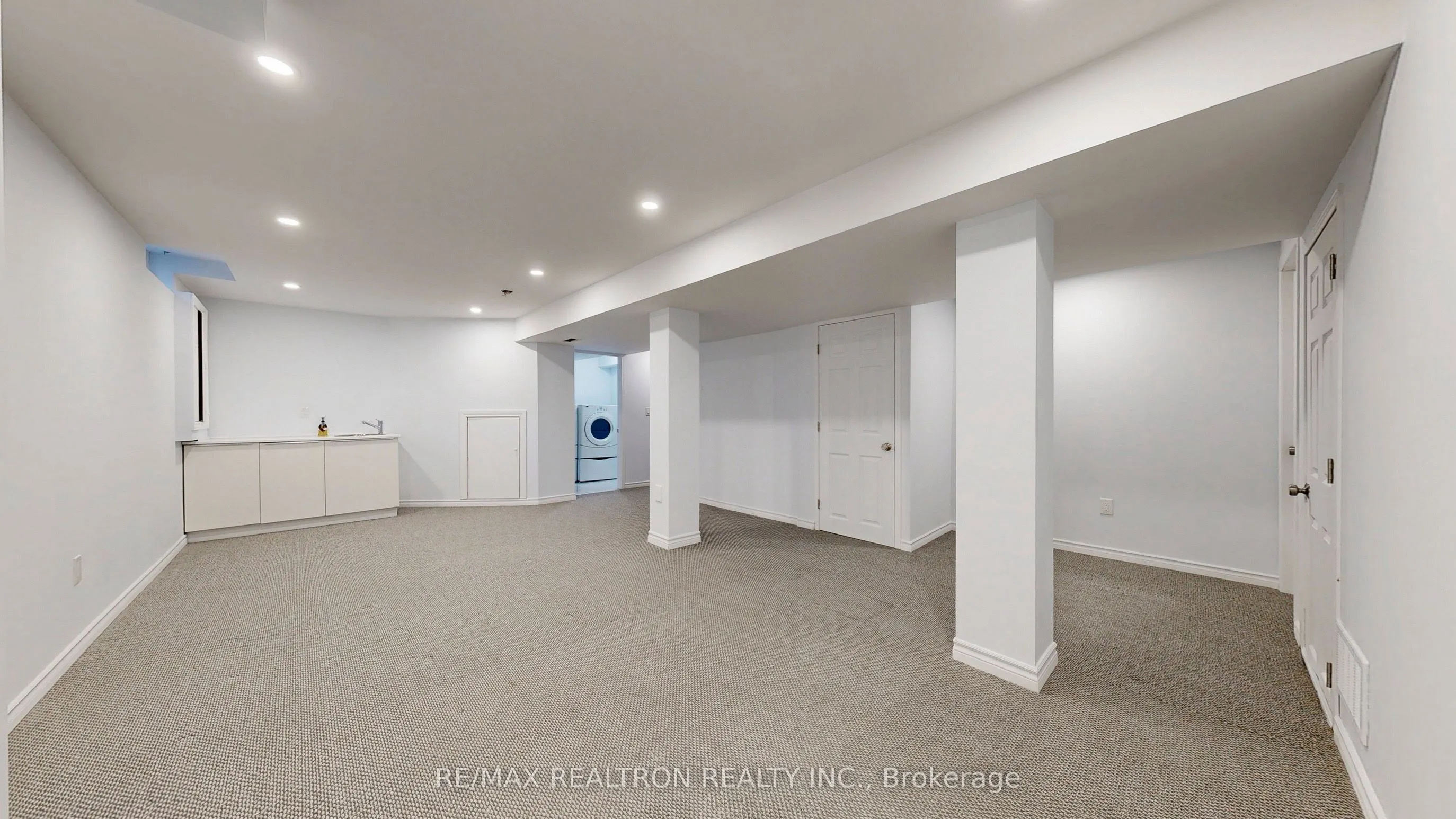 558 Willowick Drive