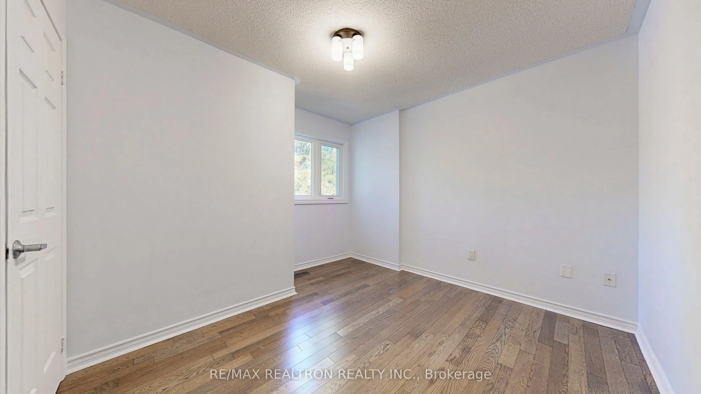 558 Willowick Drive