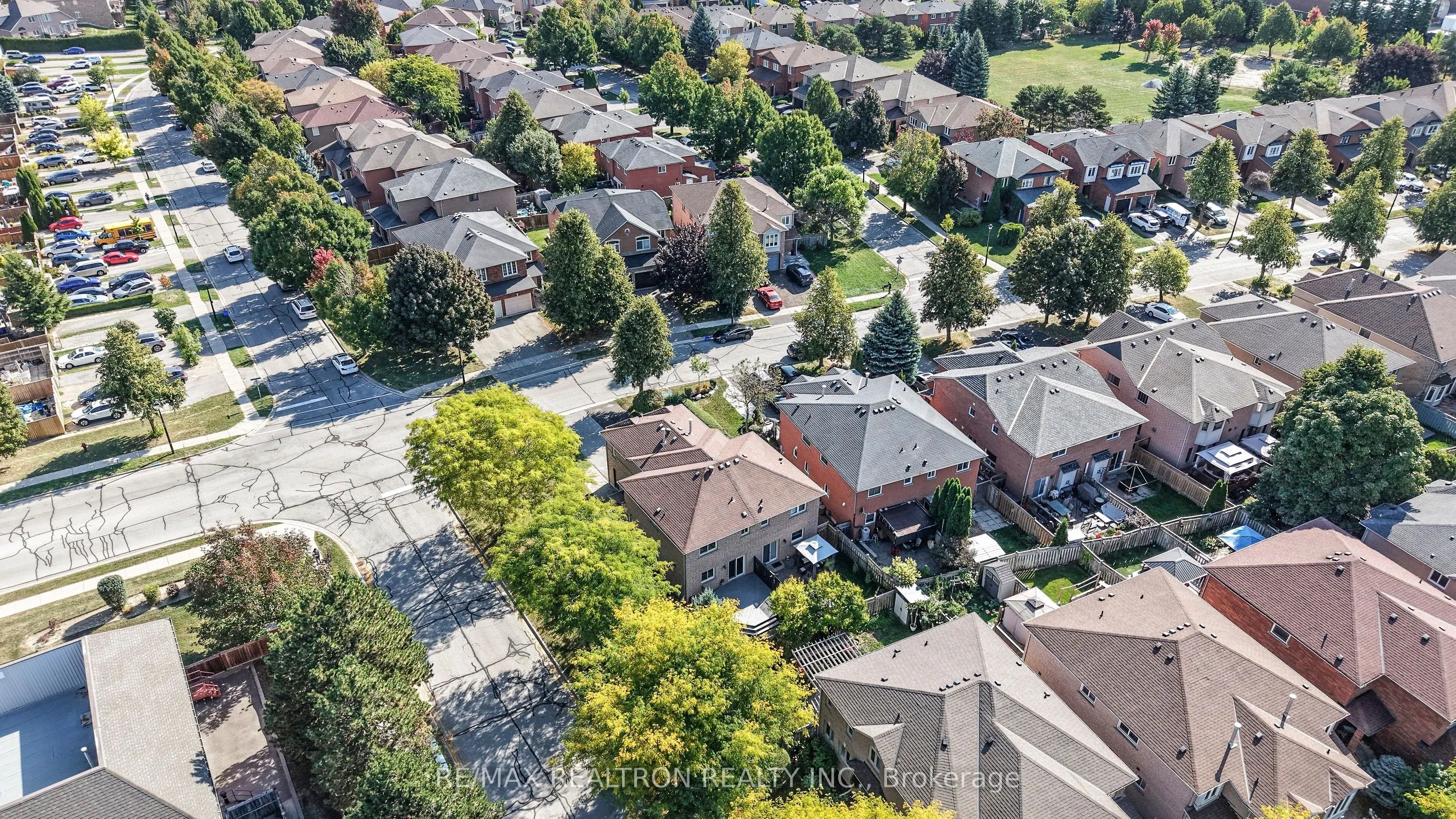 558 Willowick Drive