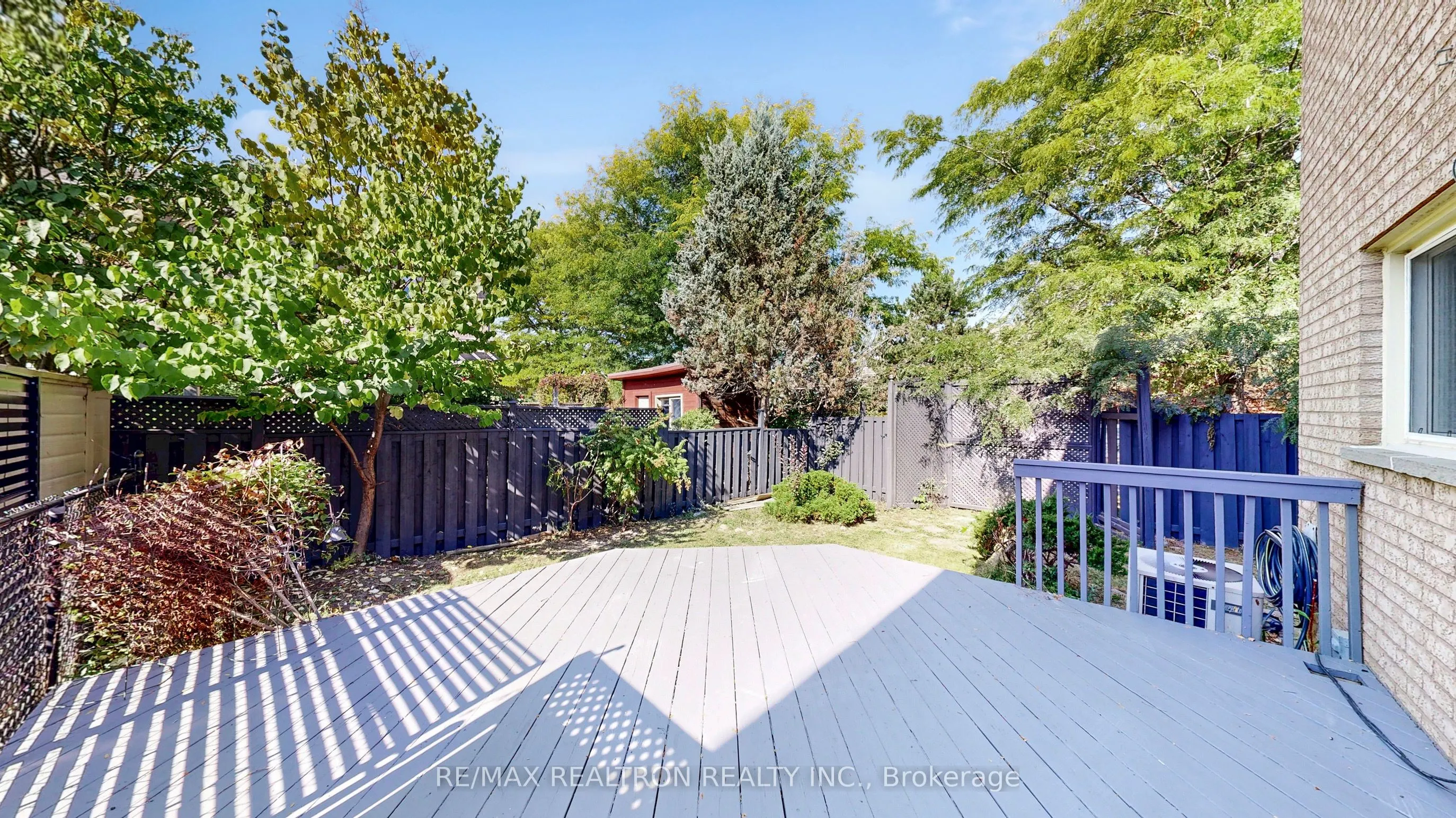 558 Willowick Drive