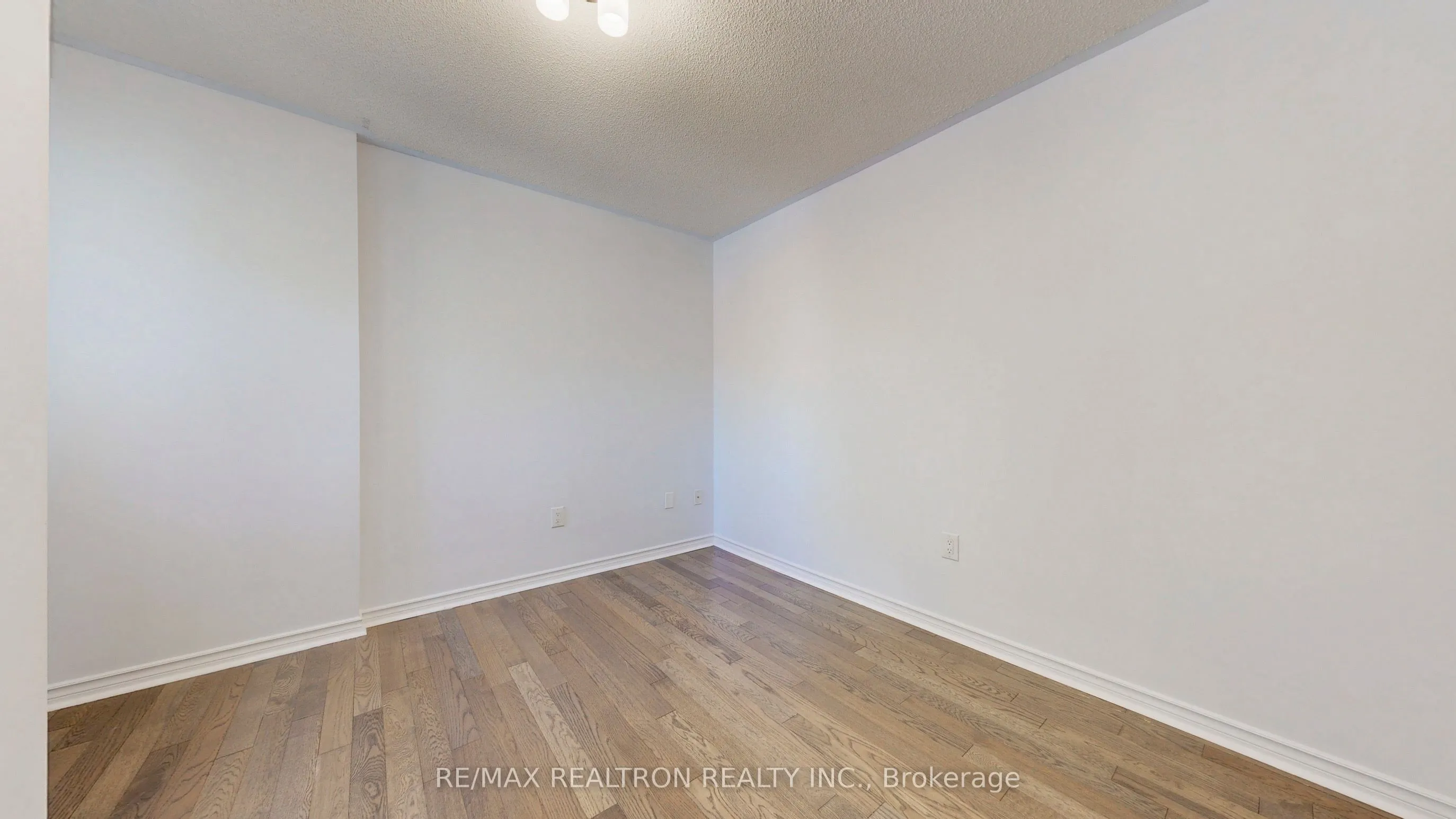 558 Willowick Drive