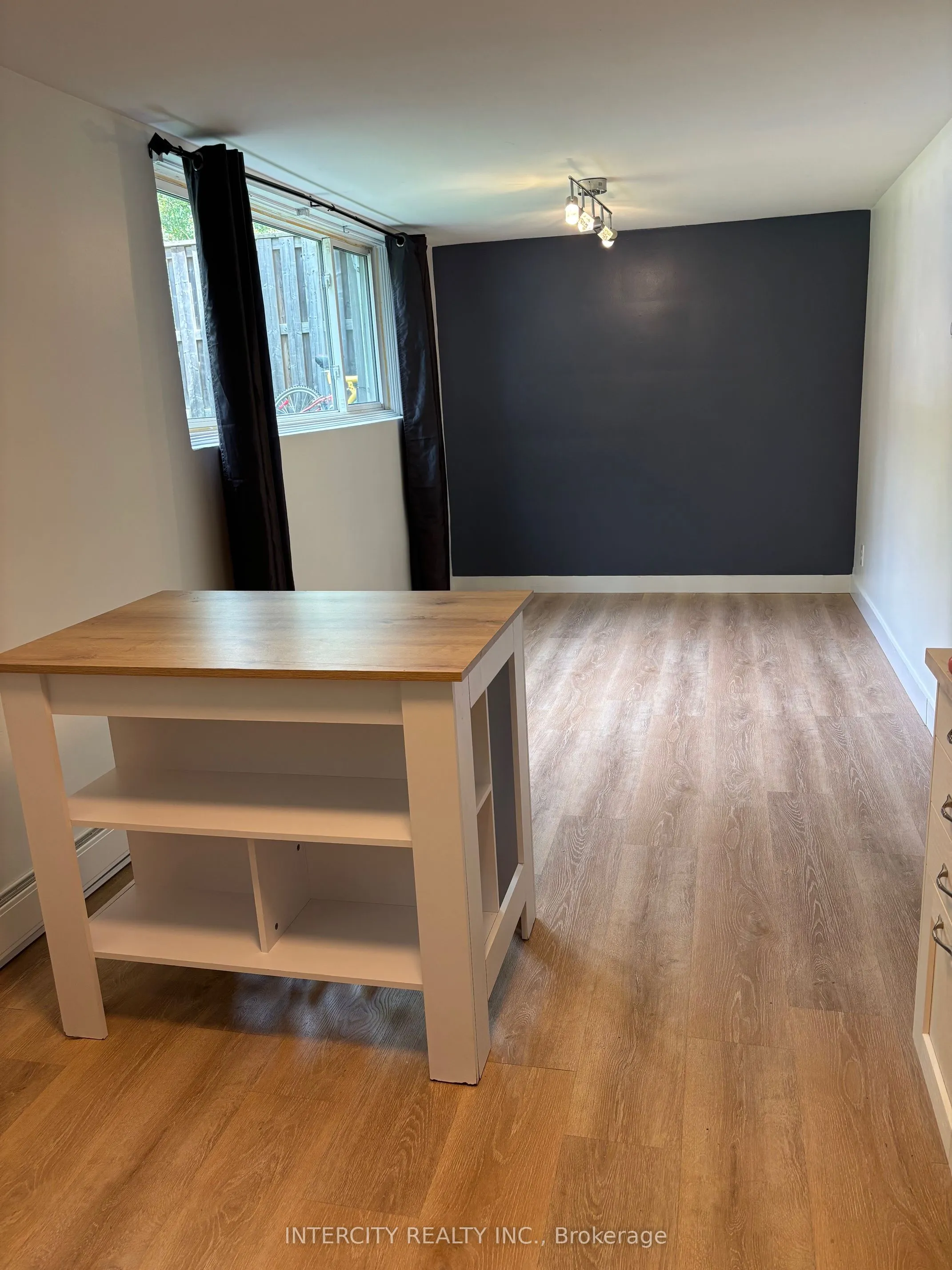 363 Andrew Street, #1
