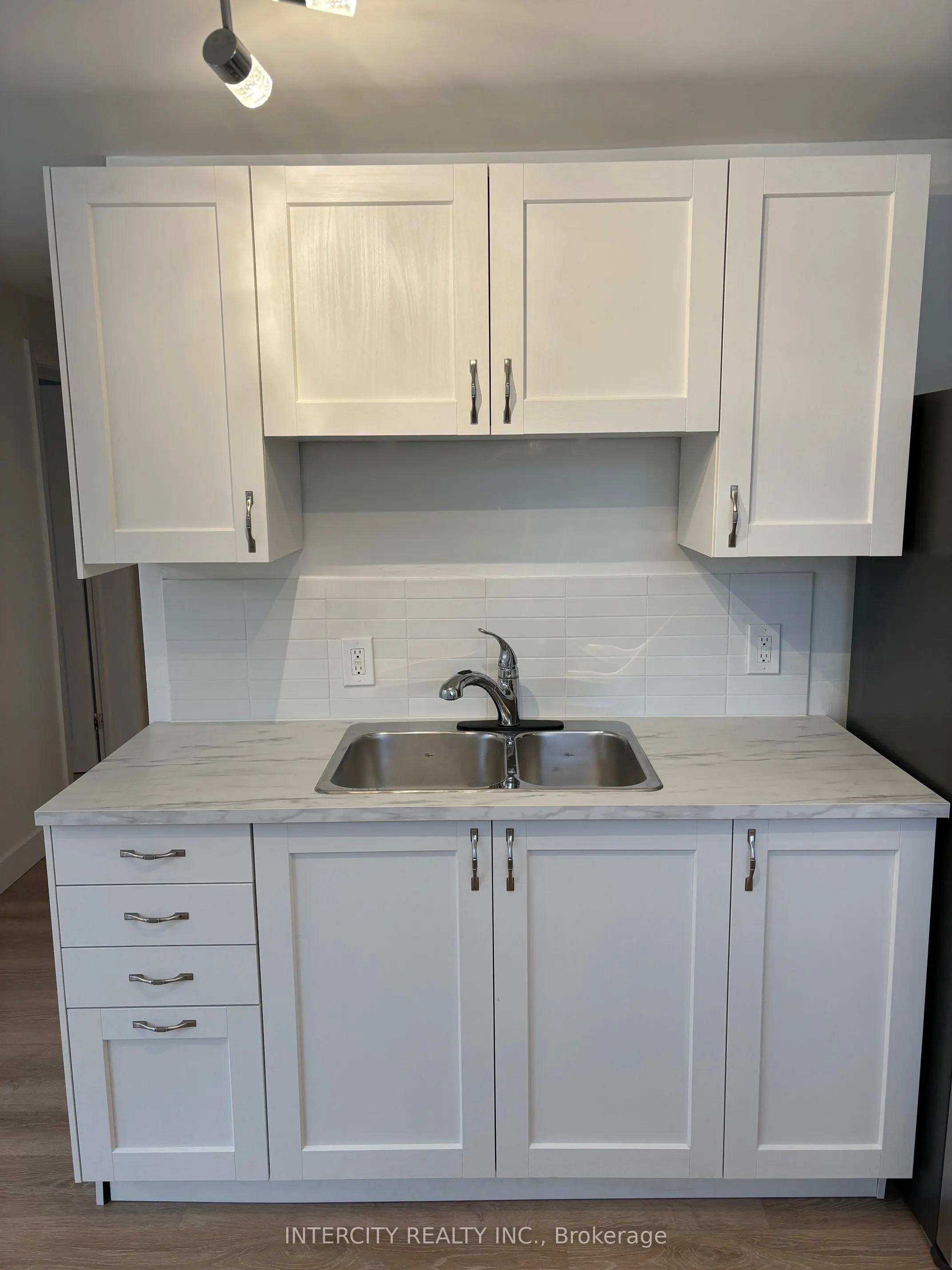 363 Andrew Street, #1
