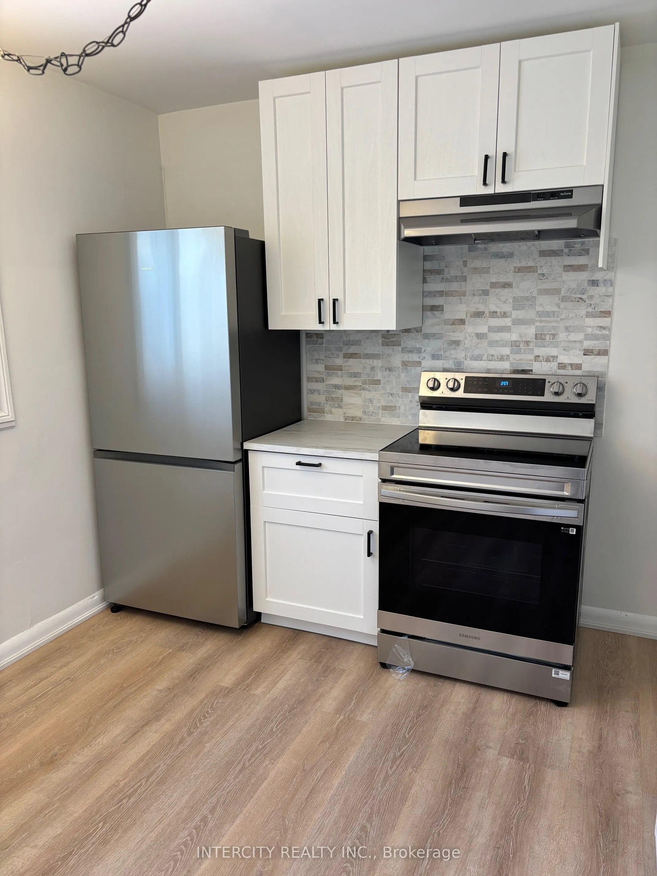 363 Andrew Street, #3