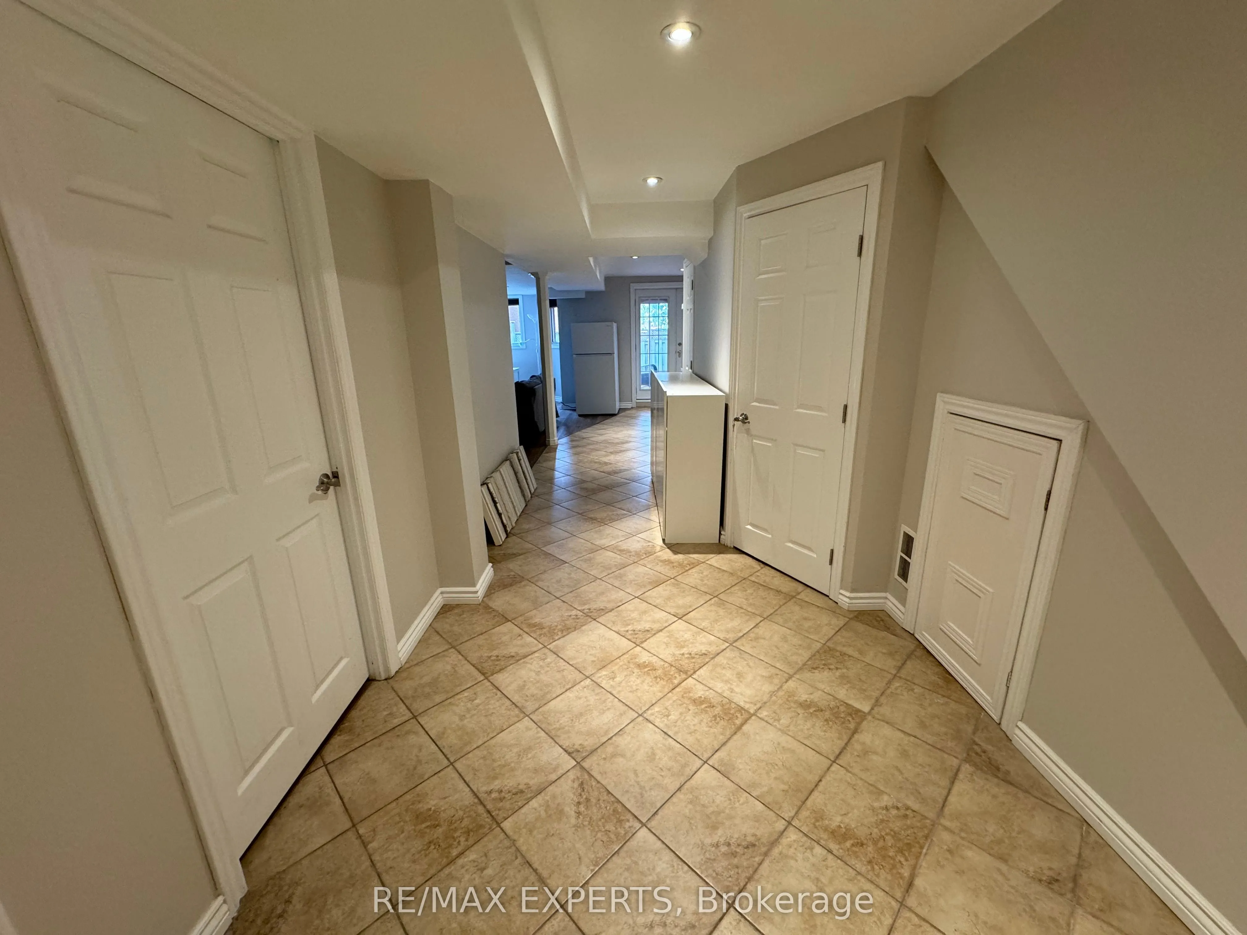 818 Stonehaven Avenue, #Bsmt