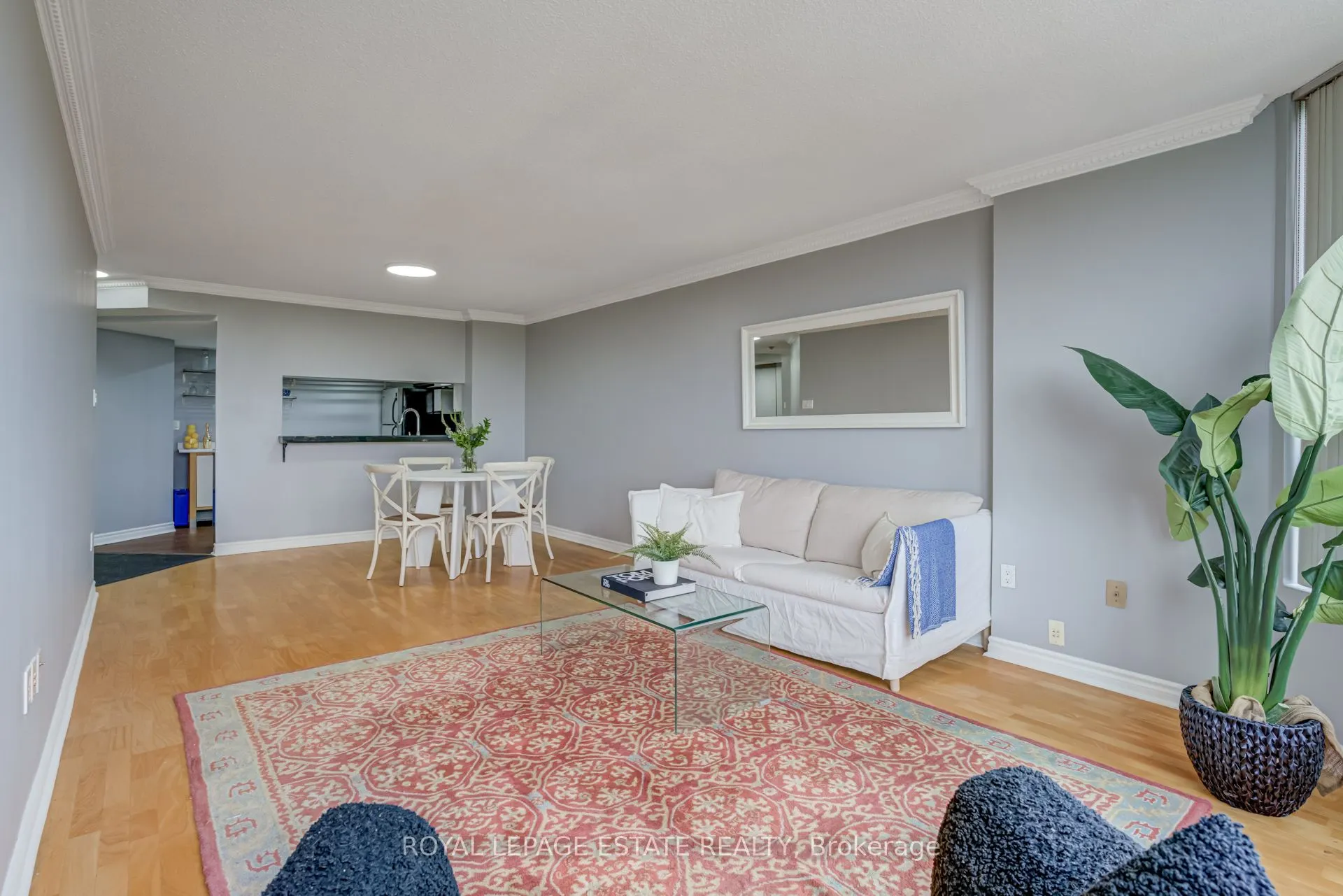 7440 Bathurst Street, #706