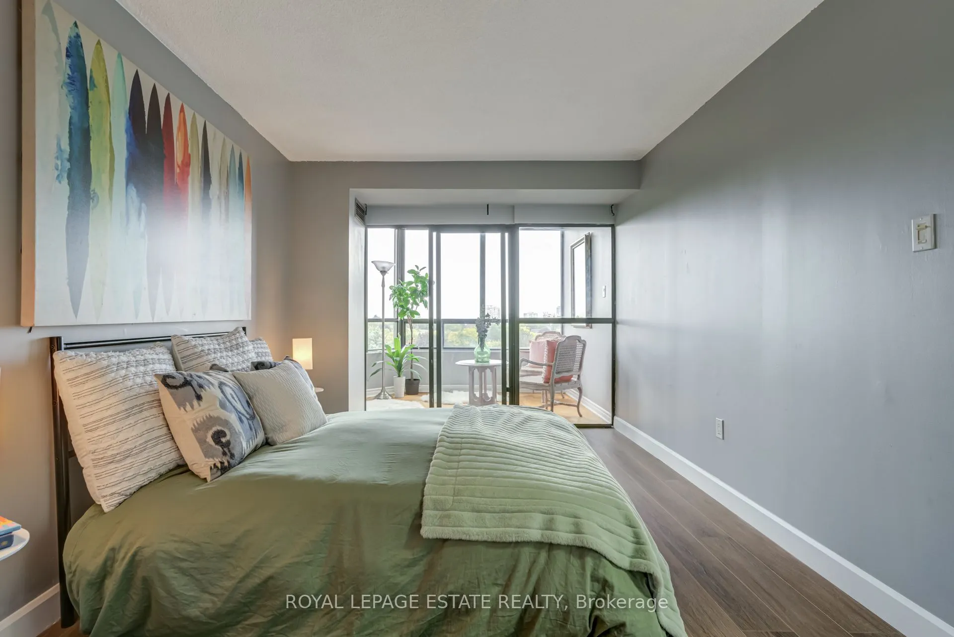 7440 Bathurst Street, #706