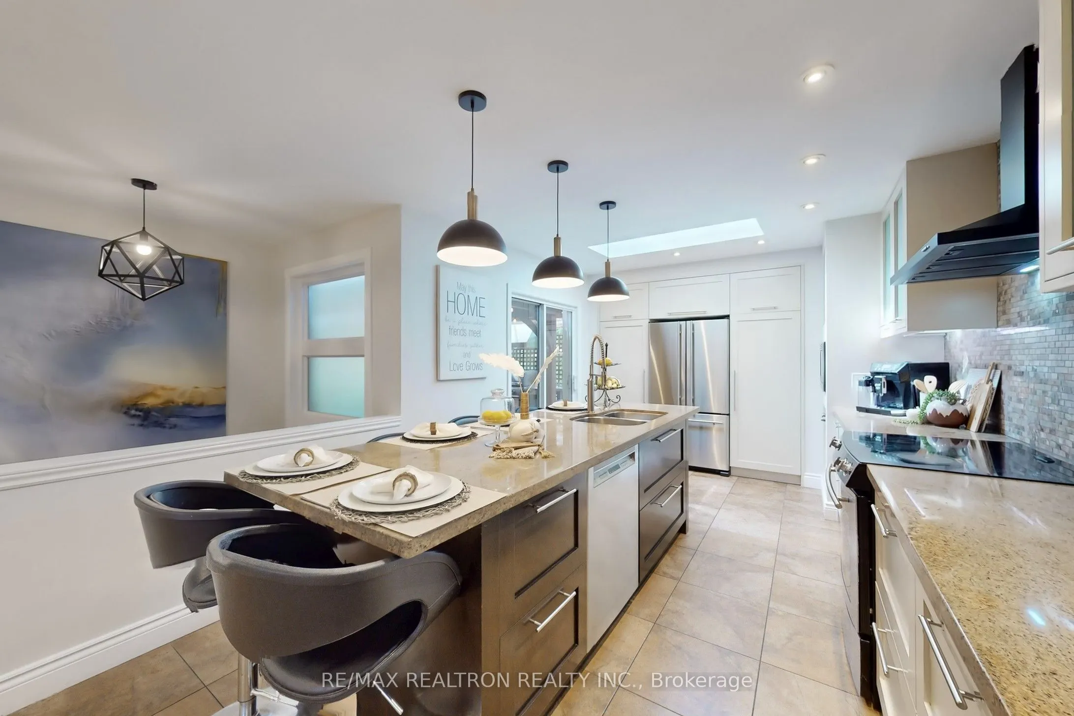 6 Coral Harbour Crescent