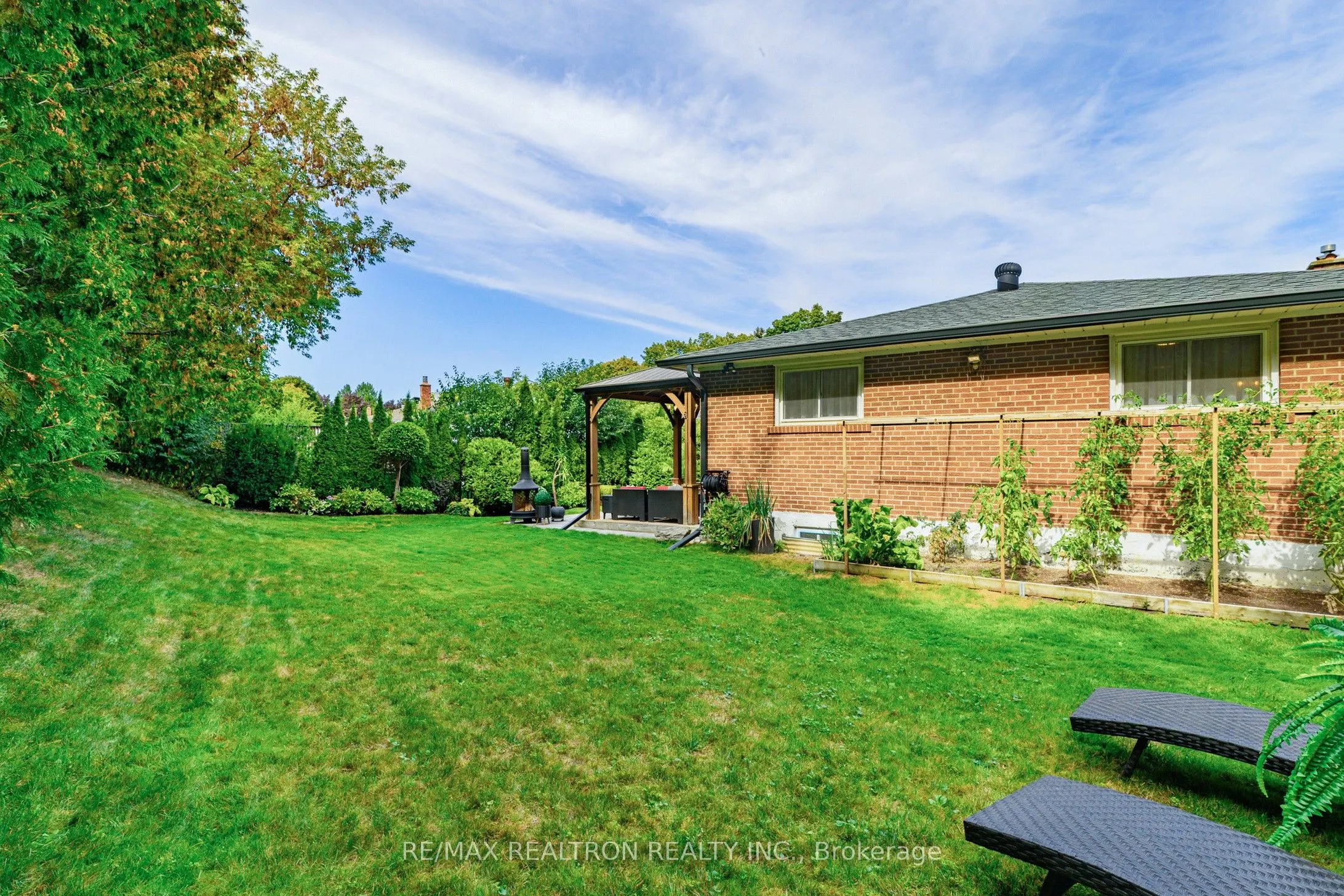 6 Coral Harbour Crescent