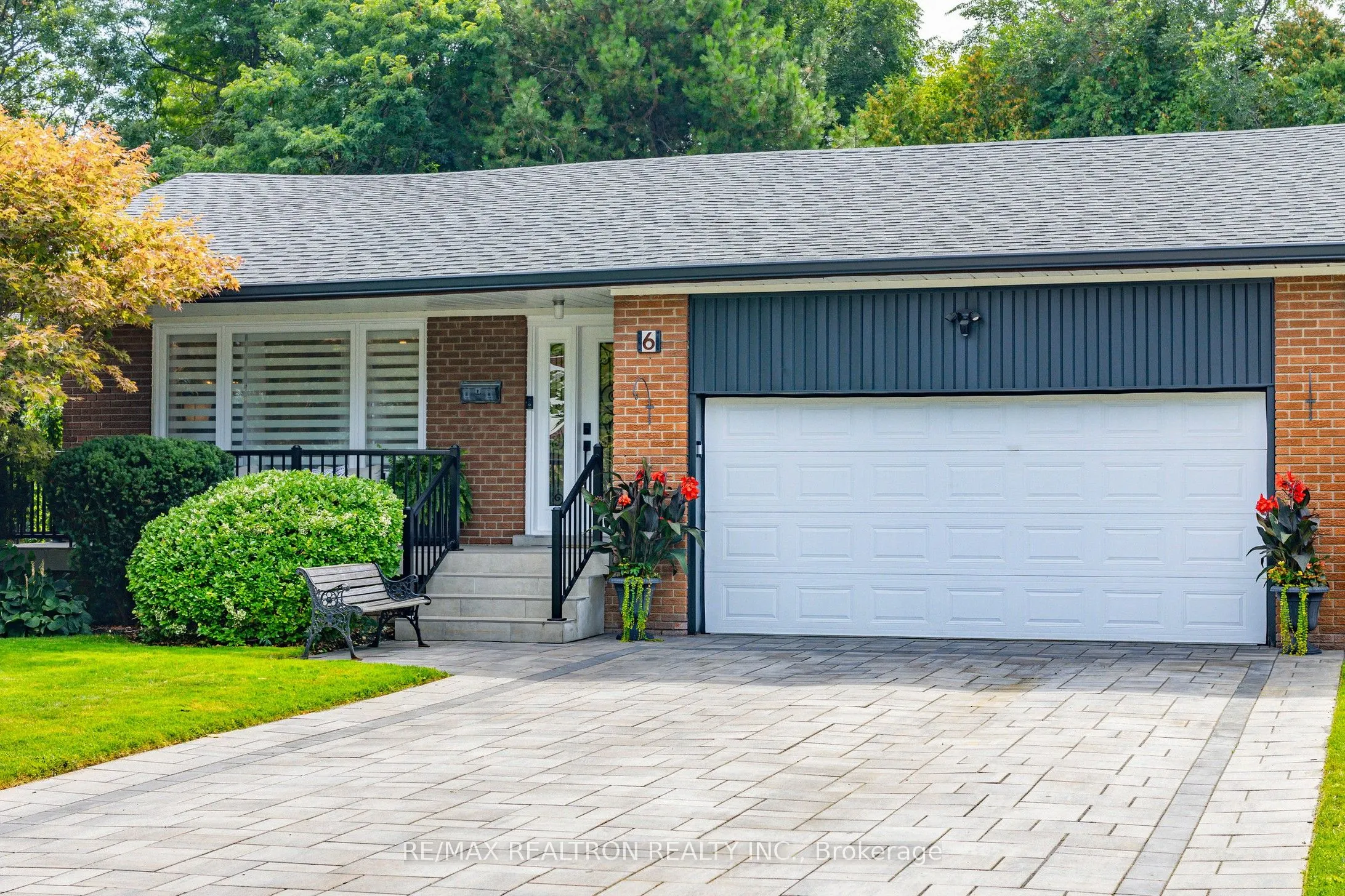 6 Coral Harbour Crescent