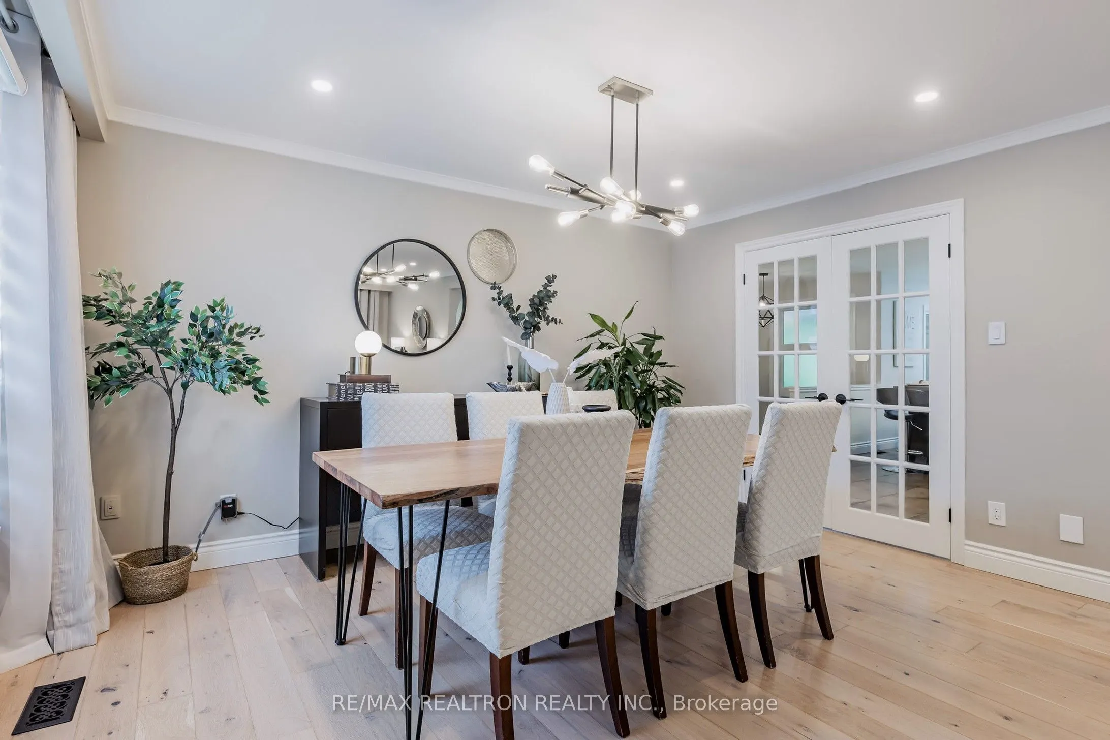 6 Coral Harbour Crescent