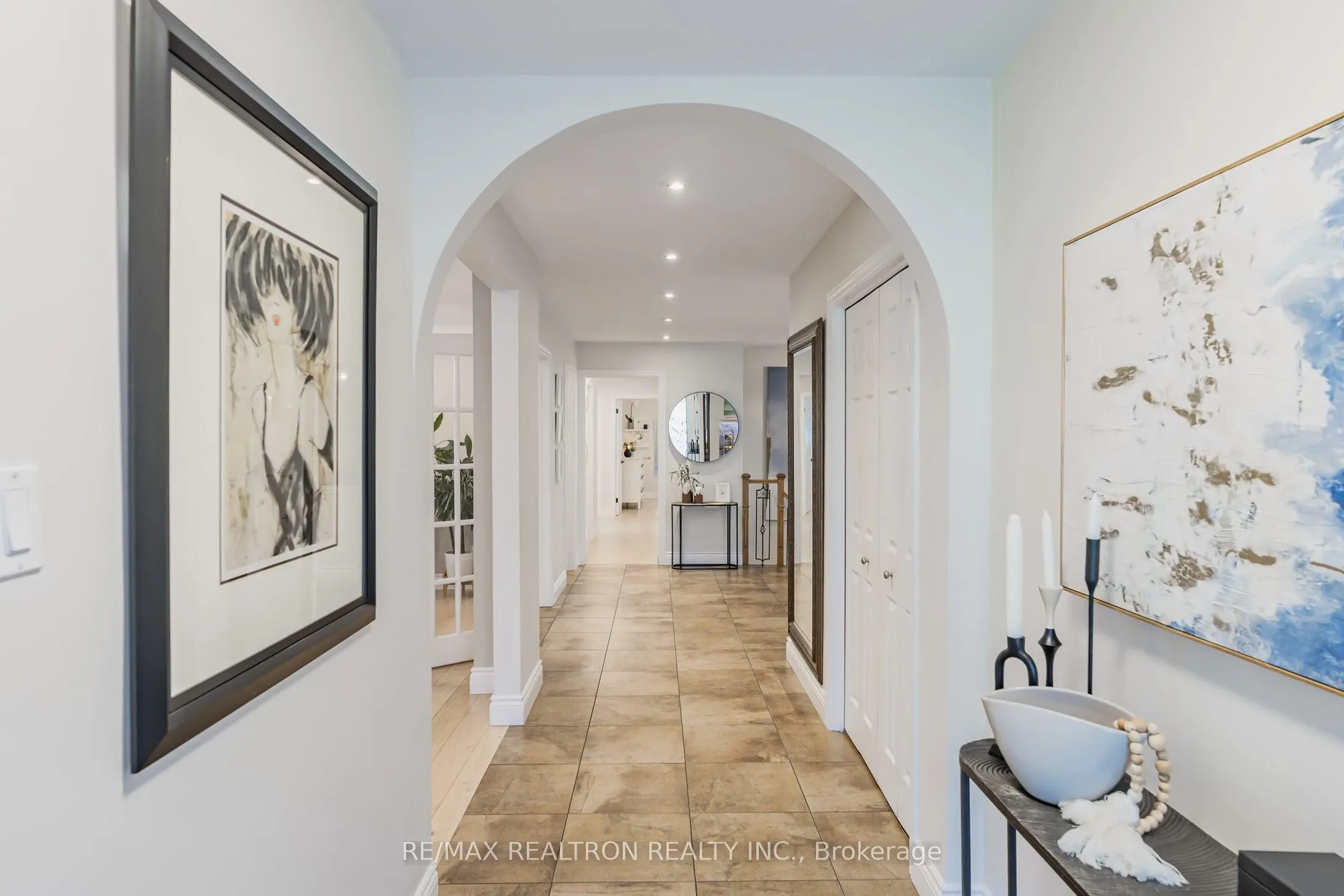 6 Coral Harbour Crescent