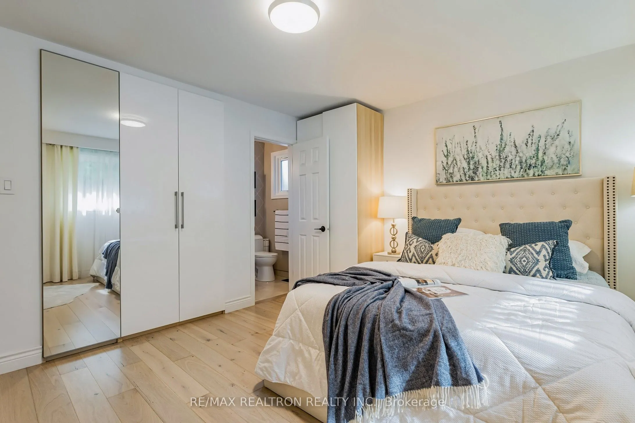 6 Coral Harbour Crescent