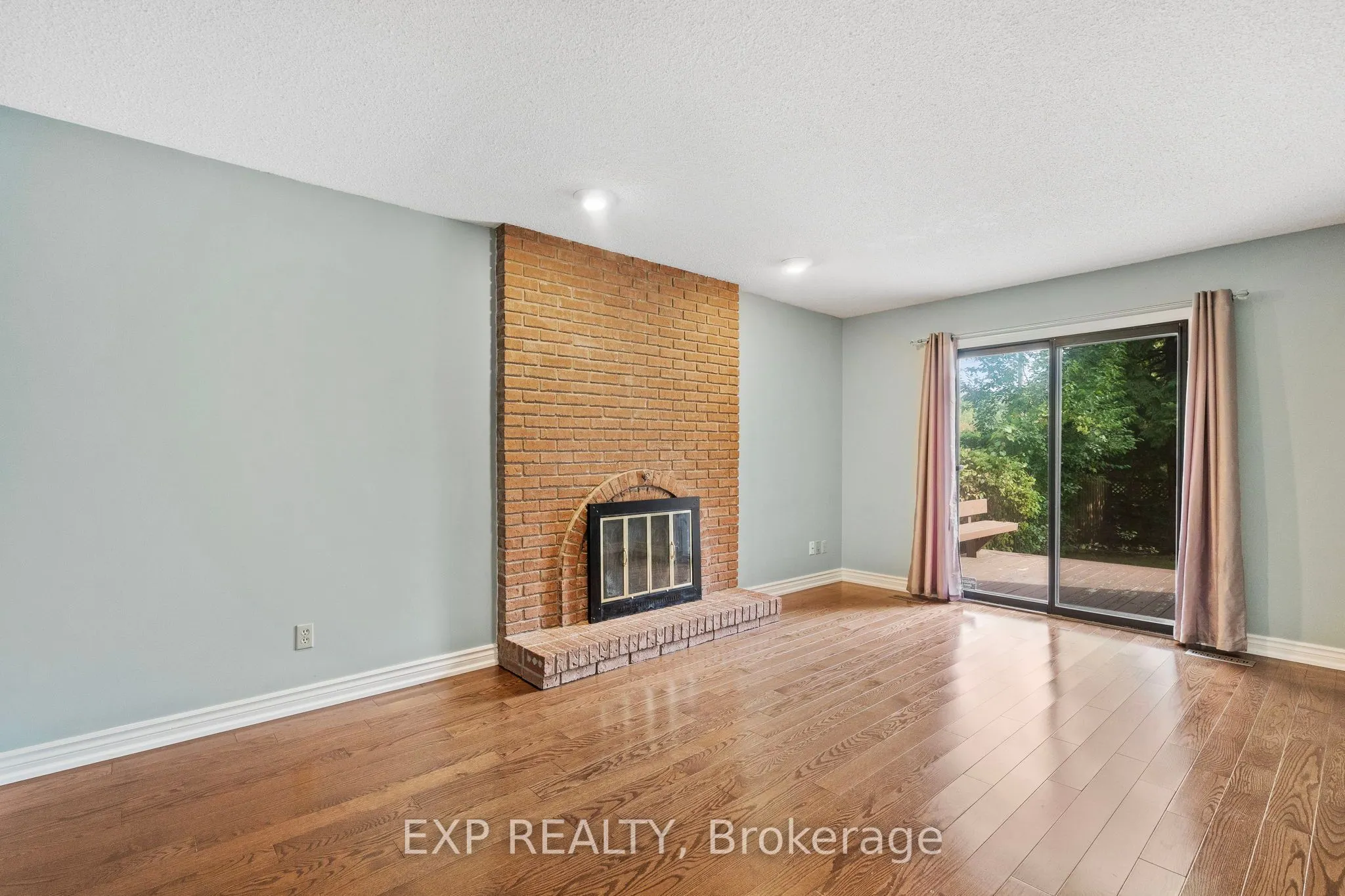 17 Gordon Rowe Crescent