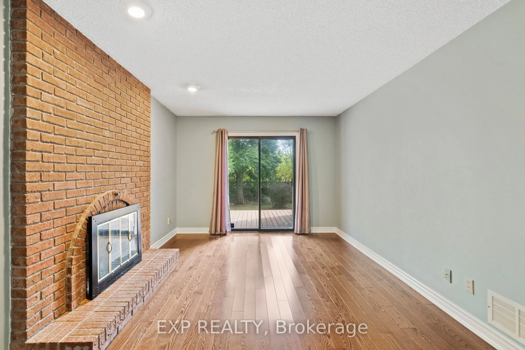 17 Gordon Rowe Crescent
